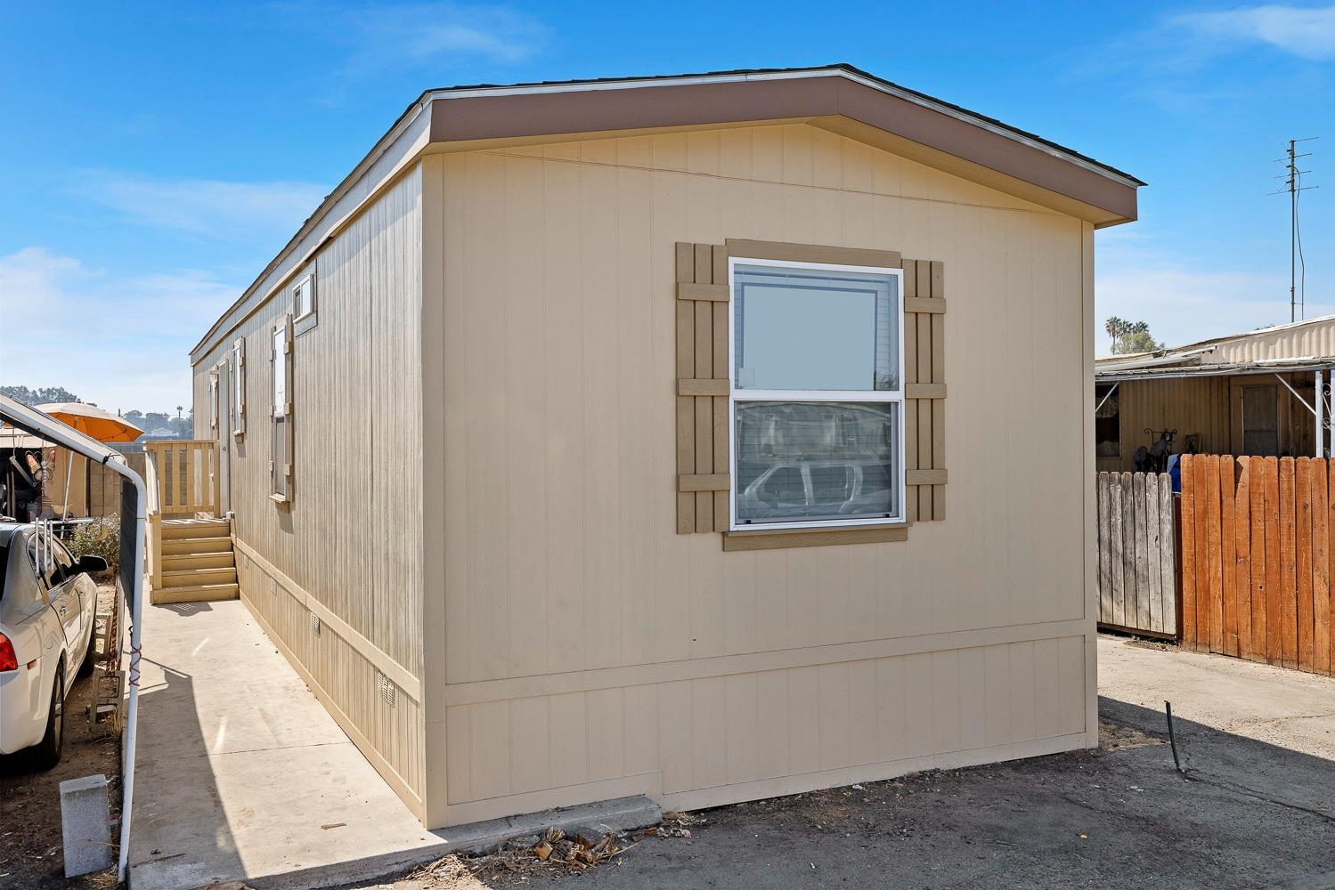 1719 W Olive Ave #37, Fresno, CA 93728