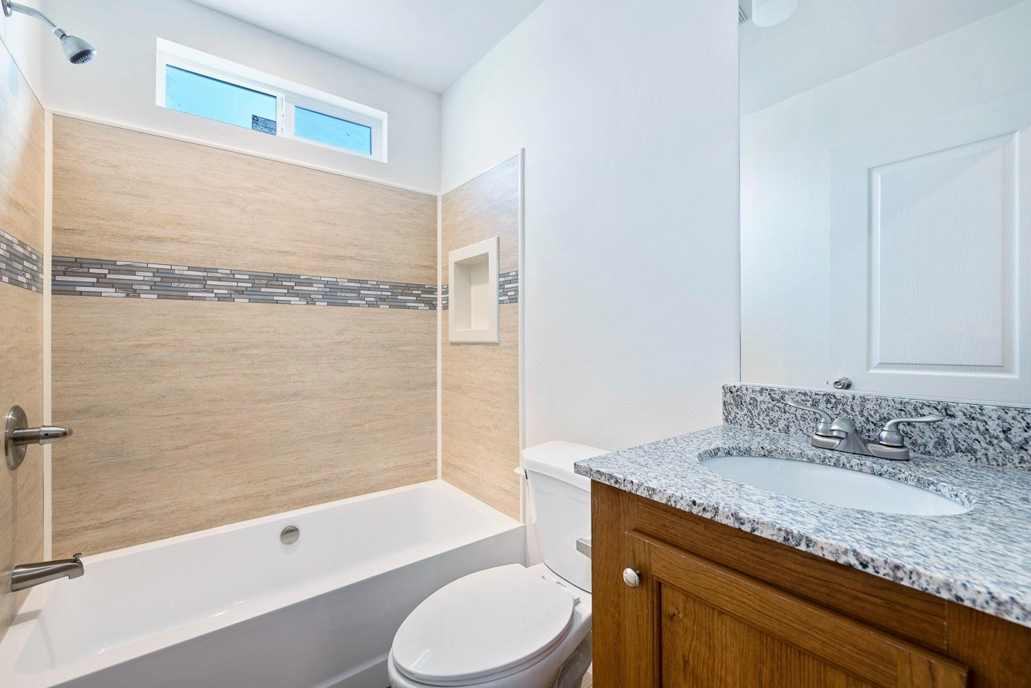 1719 W Olive Ave #37, Fresno, CA 93728