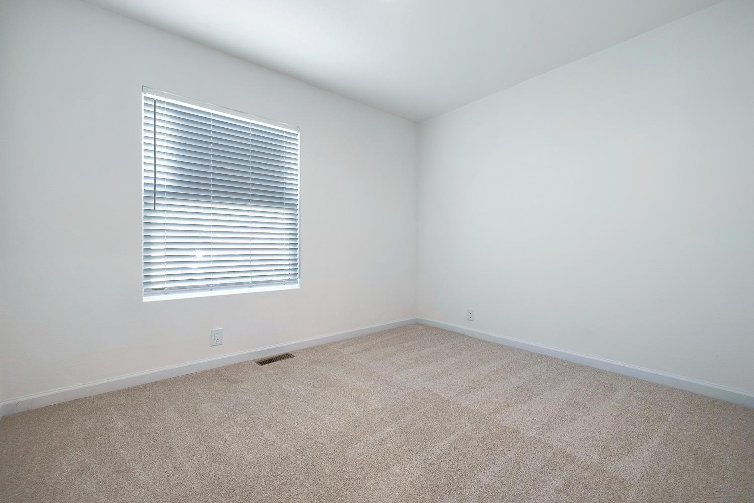 1719 W Olive Ave #37, Fresno, CA 93728
