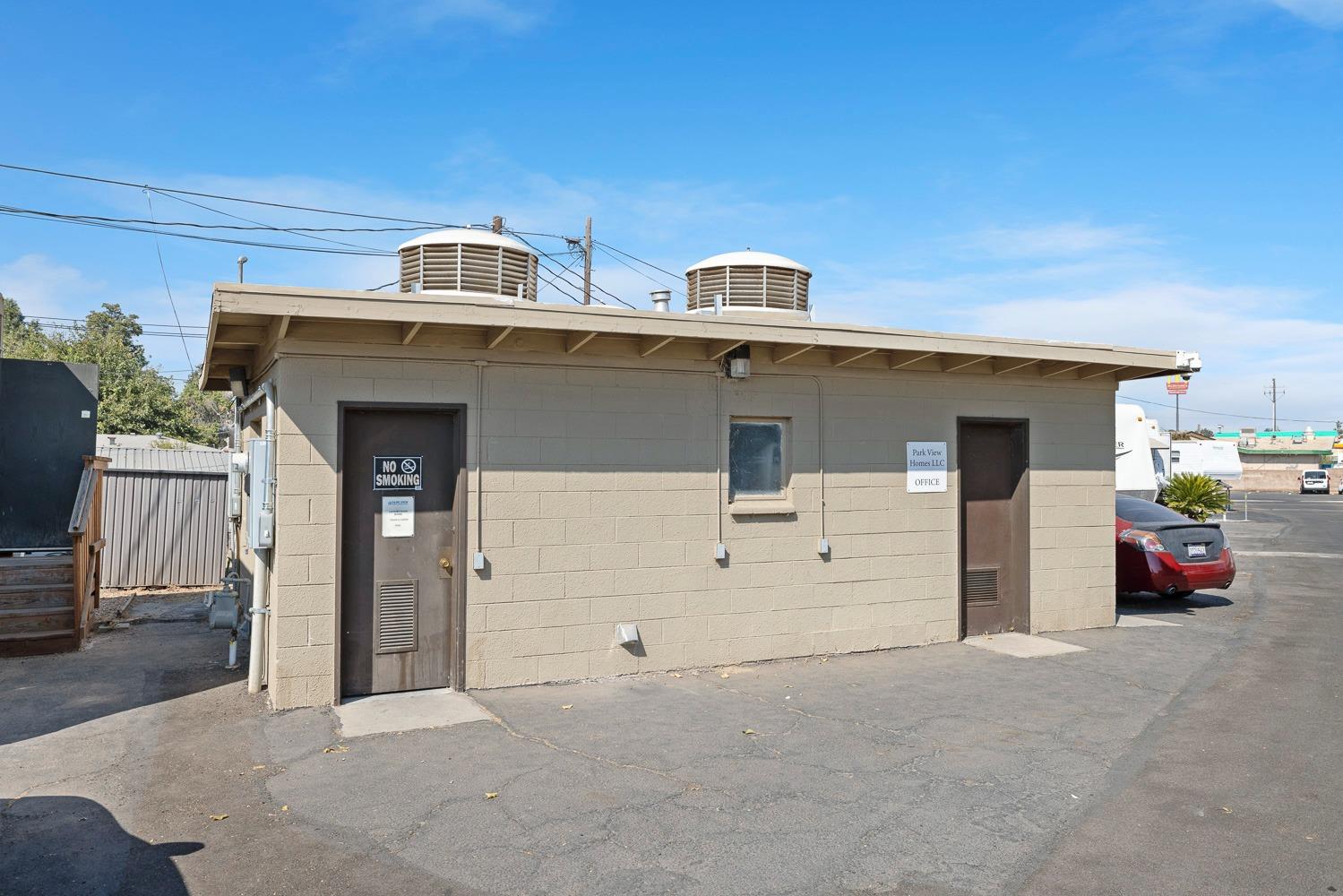1719 W Olive Ave #37, Fresno, CA 93728