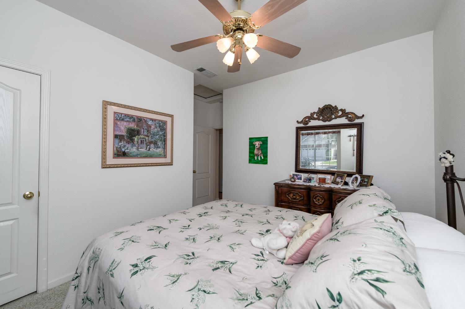 2560 E El Paso Ave, Fresno, CA 93720
