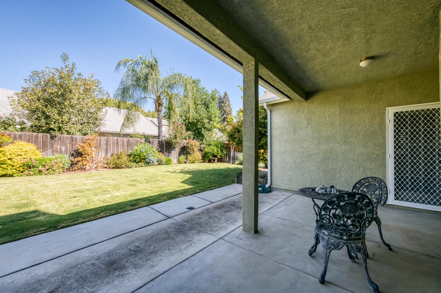 2560 E El Paso Ave, Fresno, CA 93720