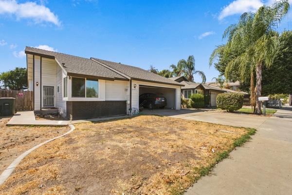 4331 Myrtle Ave W, Visalia, CA 93277