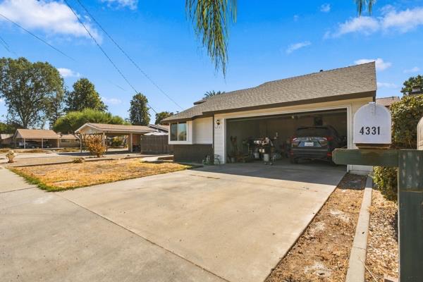 4331 Myrtle Ave W, Visalia, CA 93277