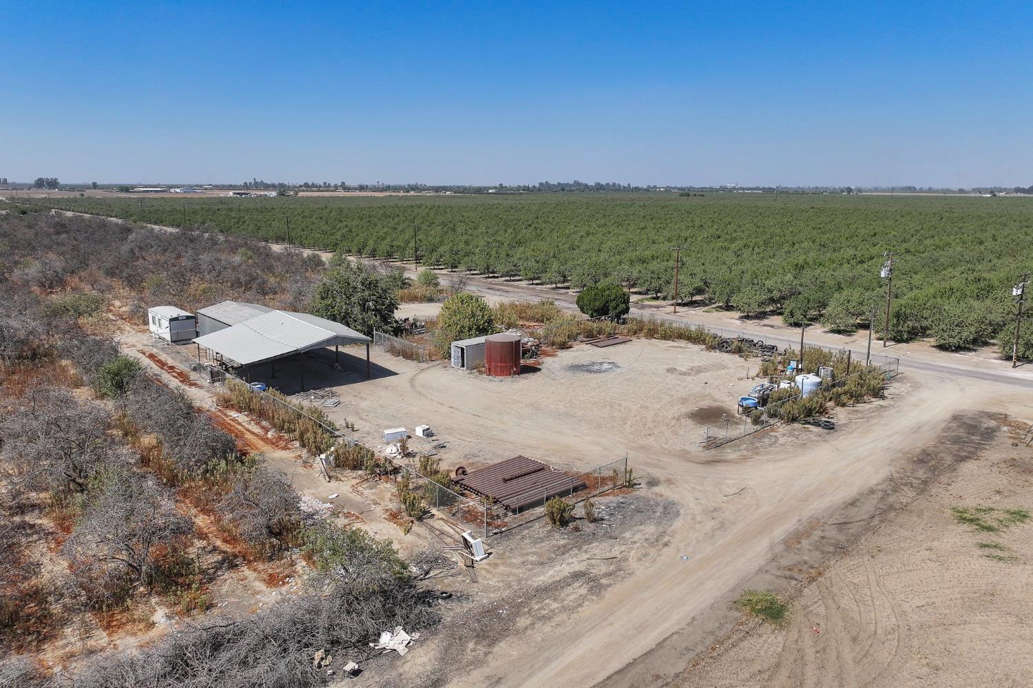 3099 Alila Ave, Pixley, CA 93256
