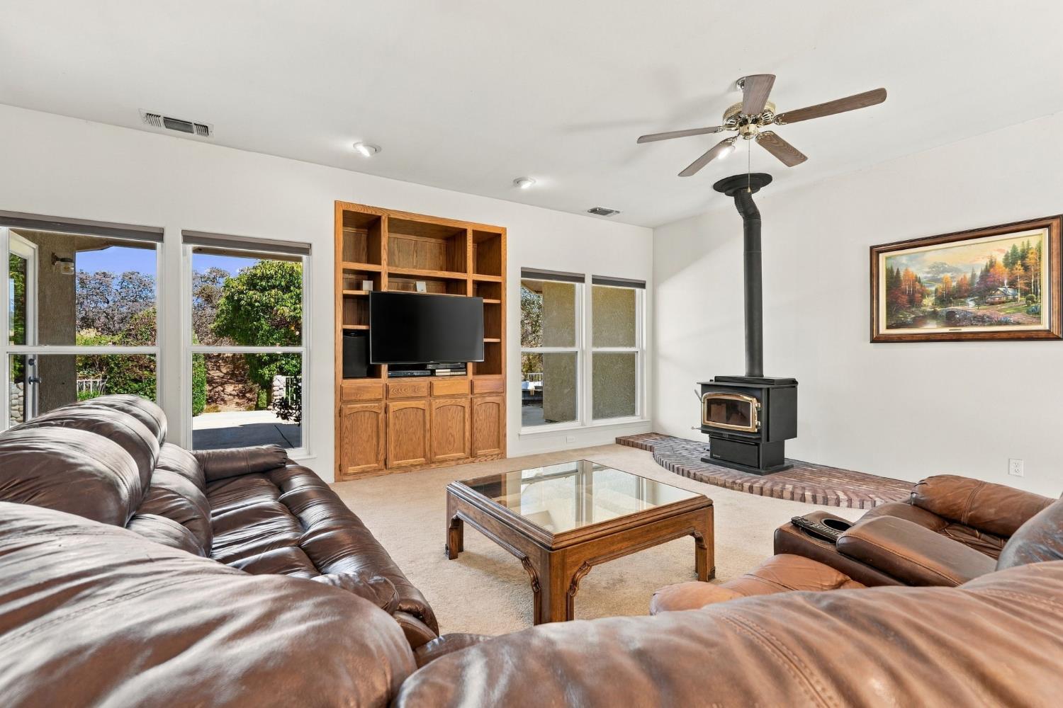 33378 Puma Ln, Yokuts Valley, CA 93675