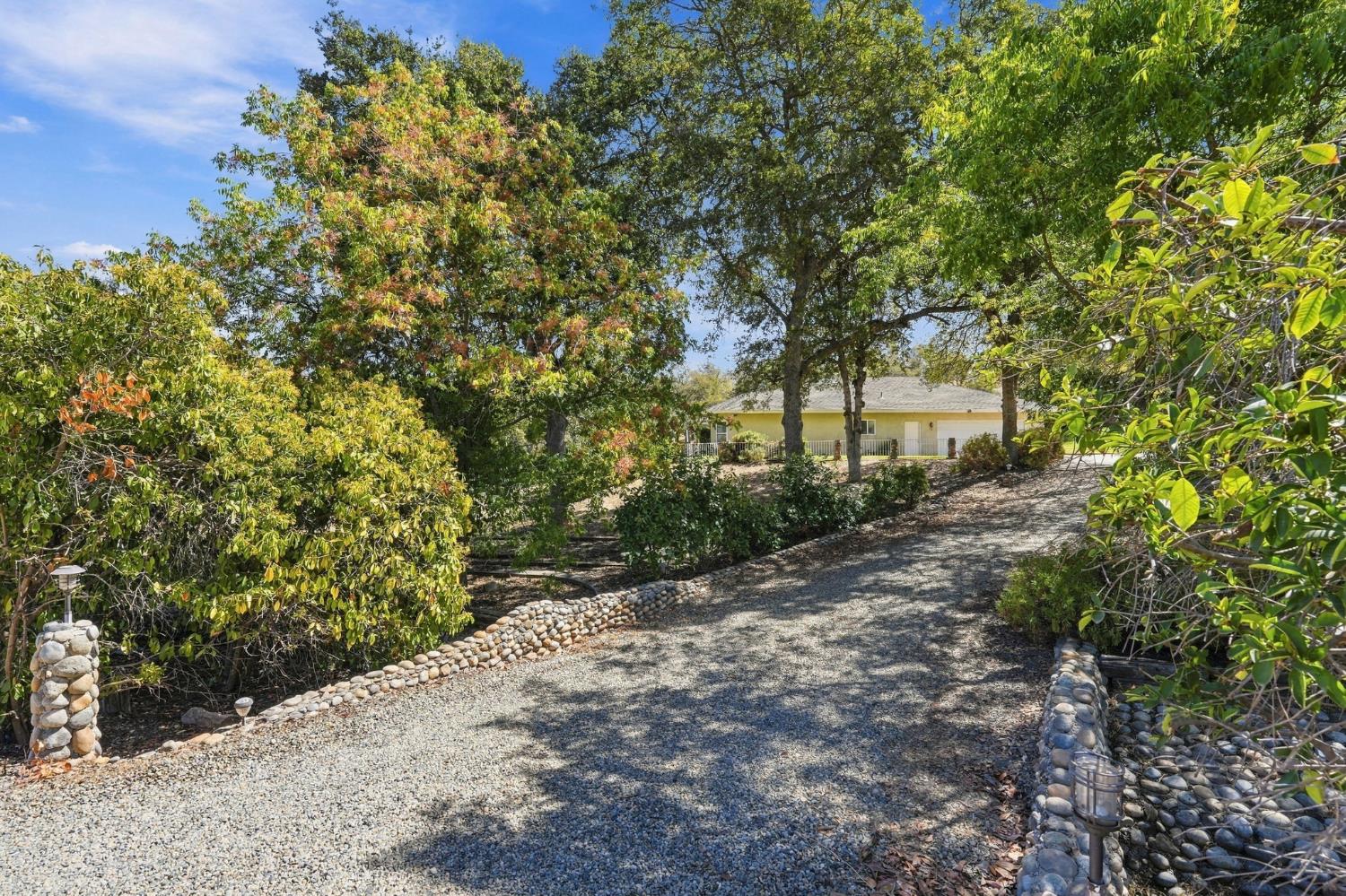 33378 Puma Ln, Yokuts Valley, CA 93675