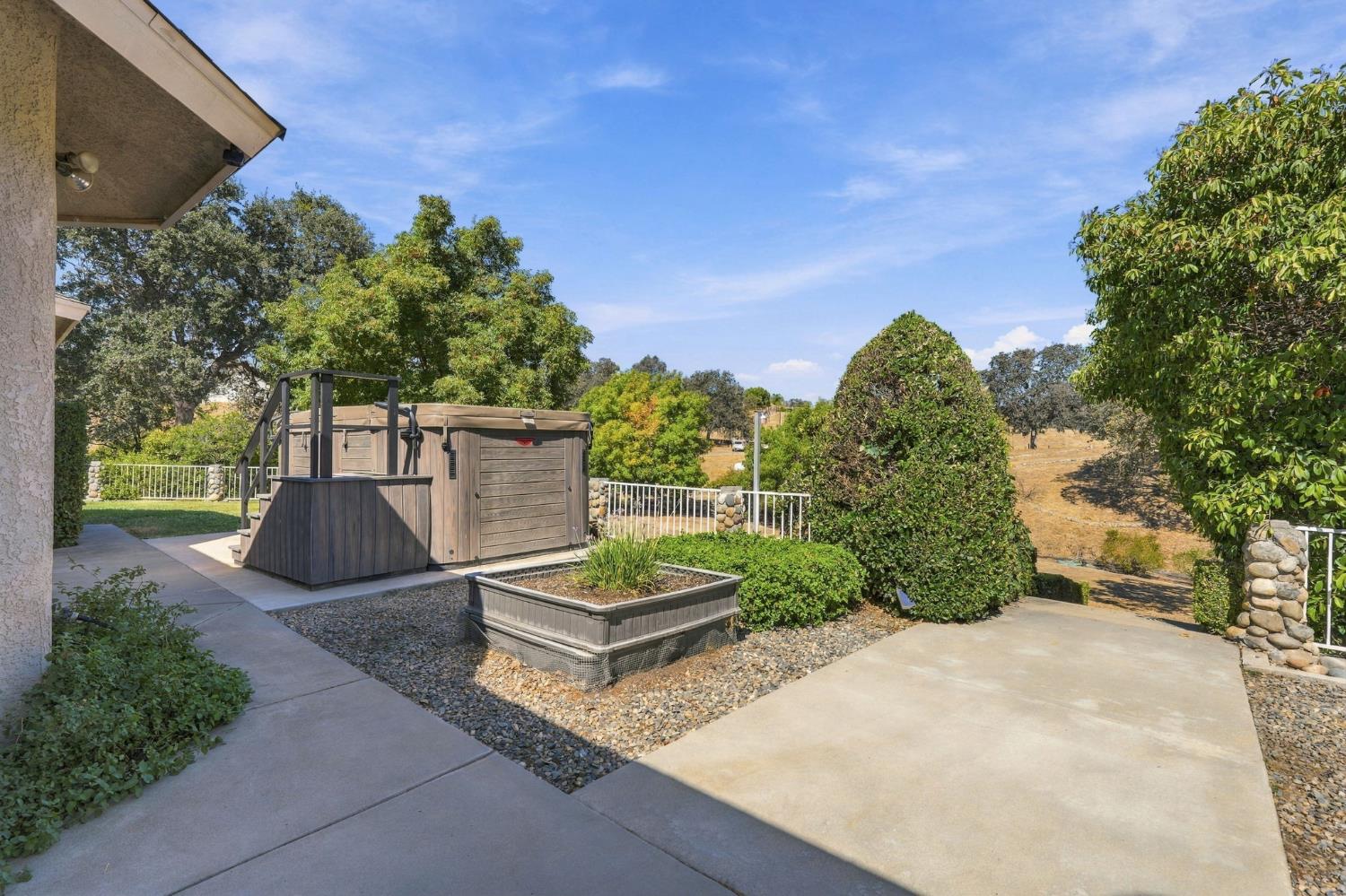33378 Puma Ln, Yokuts Valley, CA 93675