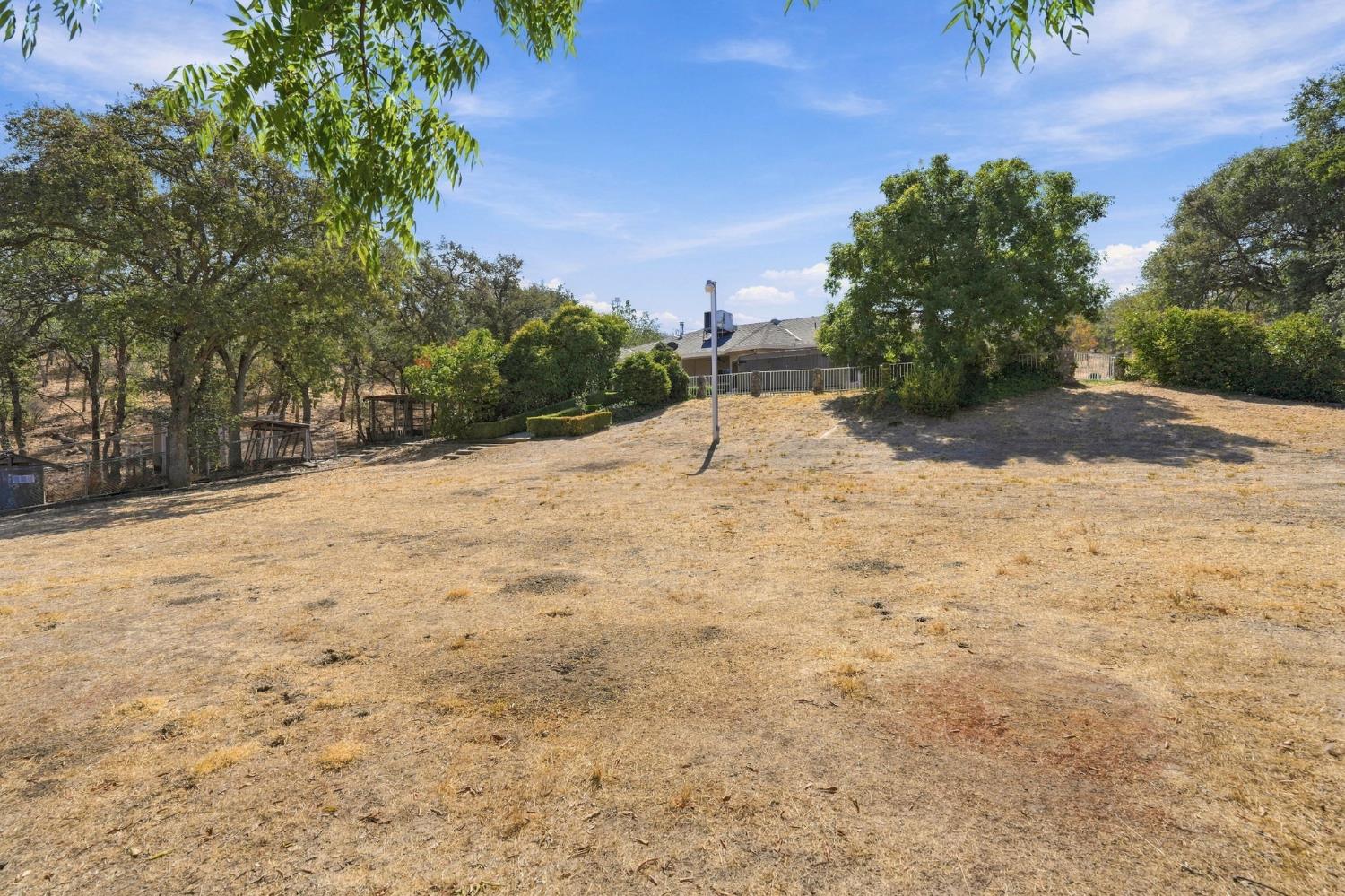 33378 Puma Ln, Yokuts Valley, CA 93675