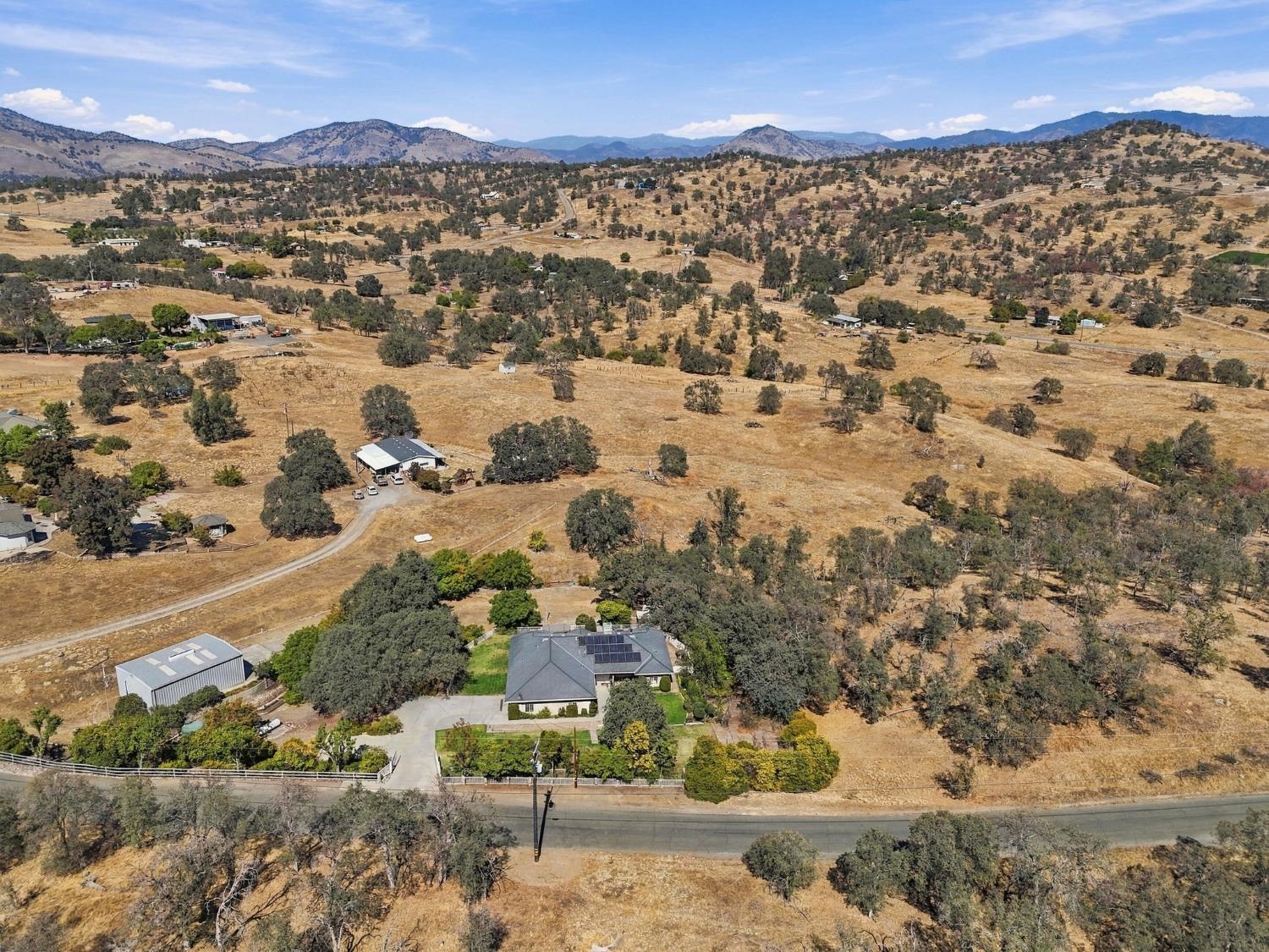 33378 Puma Ln, Yokuts Valley, CA 93675