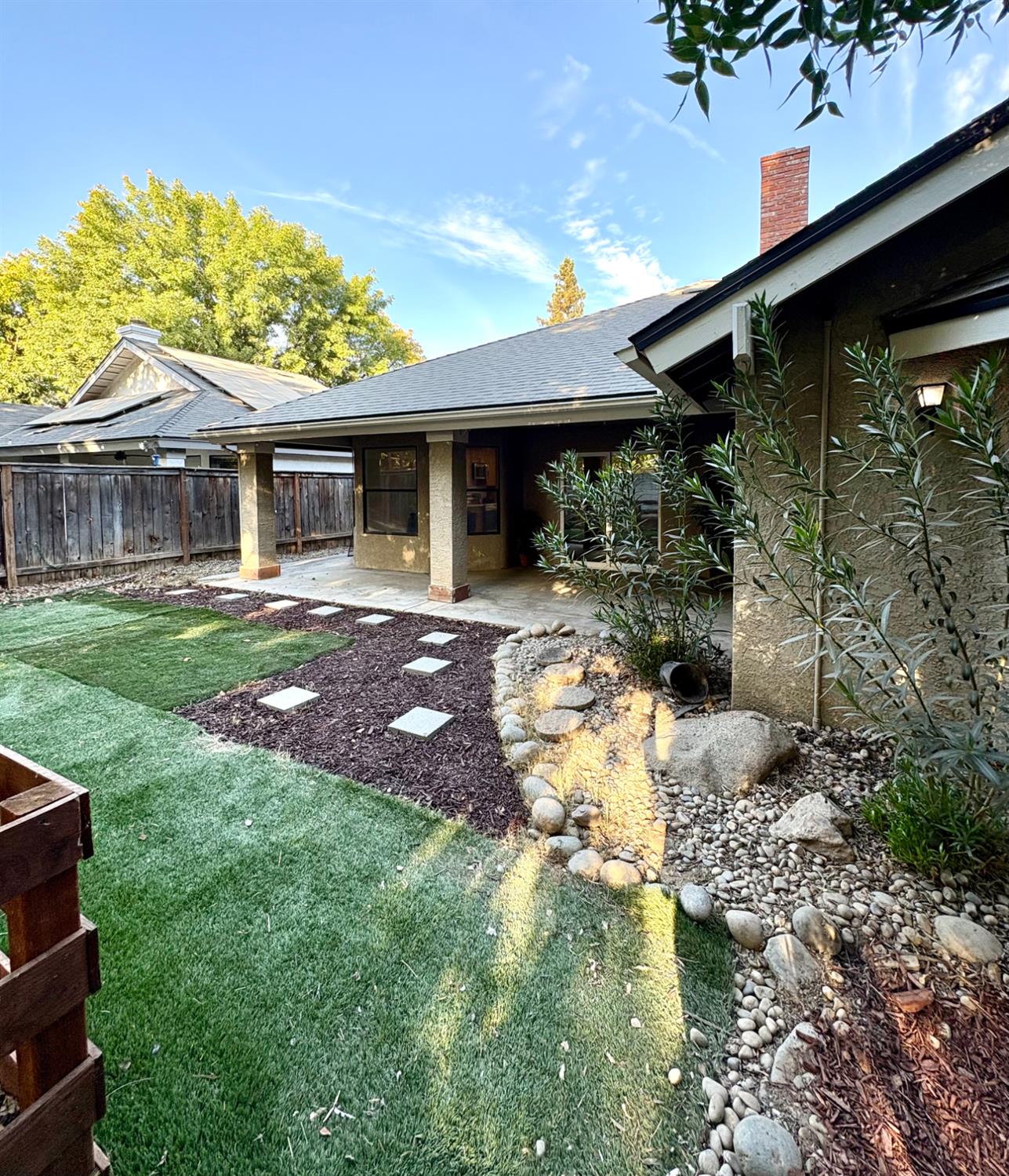 605 E Pintail Cir, Fresno, CA 93730