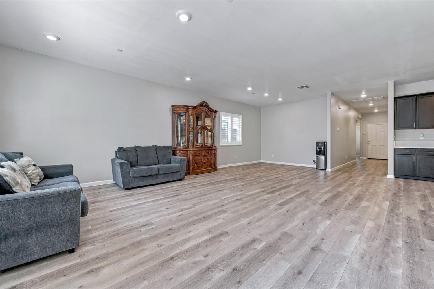 638 Phelps Dr, Merced, CA 95348