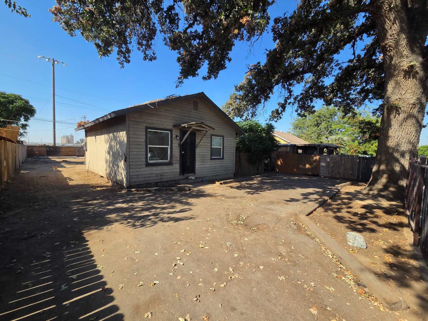 4130 E Mason Ave, Fresno, CA 93725