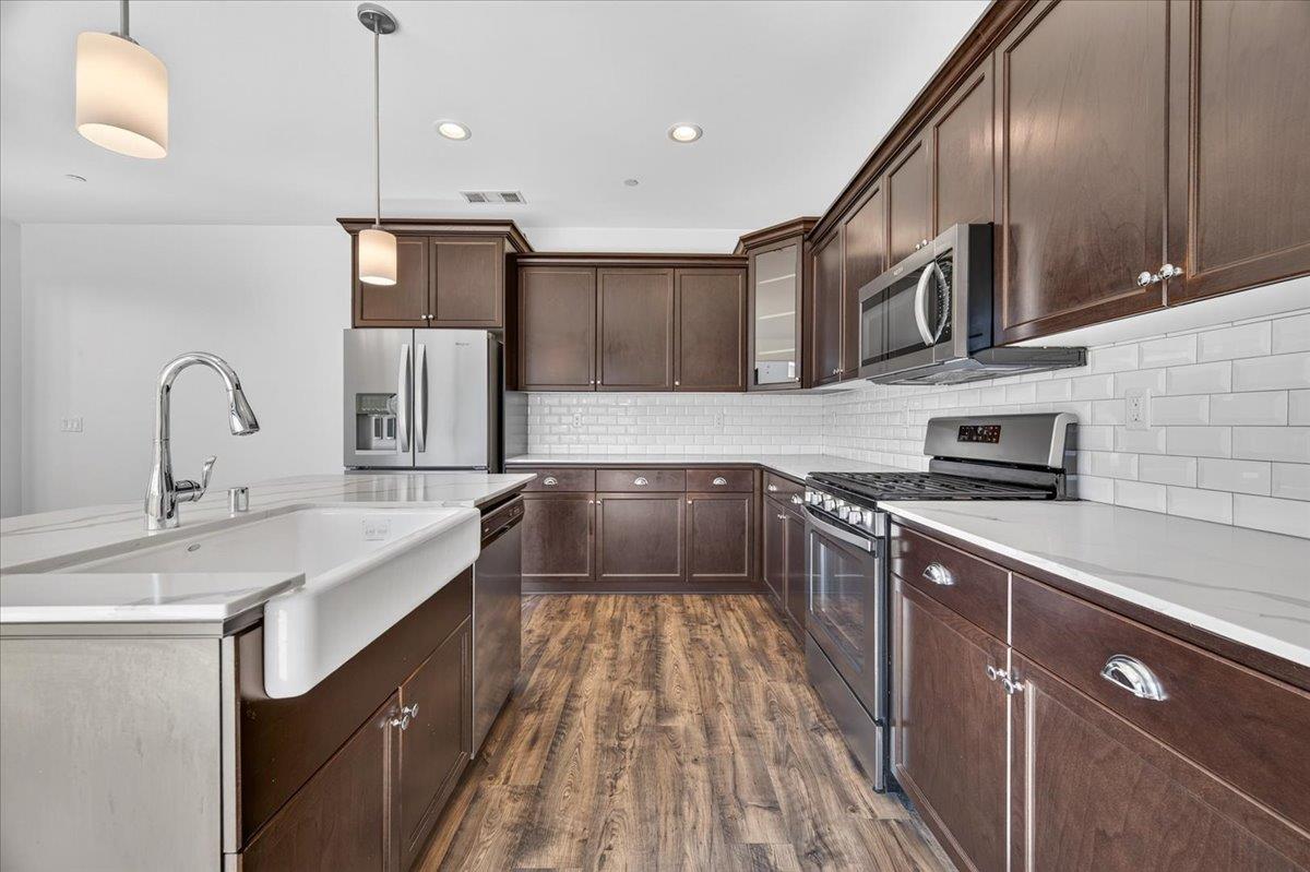 4466 N Ensanada Ave, Fresno, CA 93723