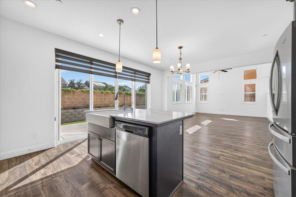 4466 N Ensanada Ave, Fresno, CA 93723