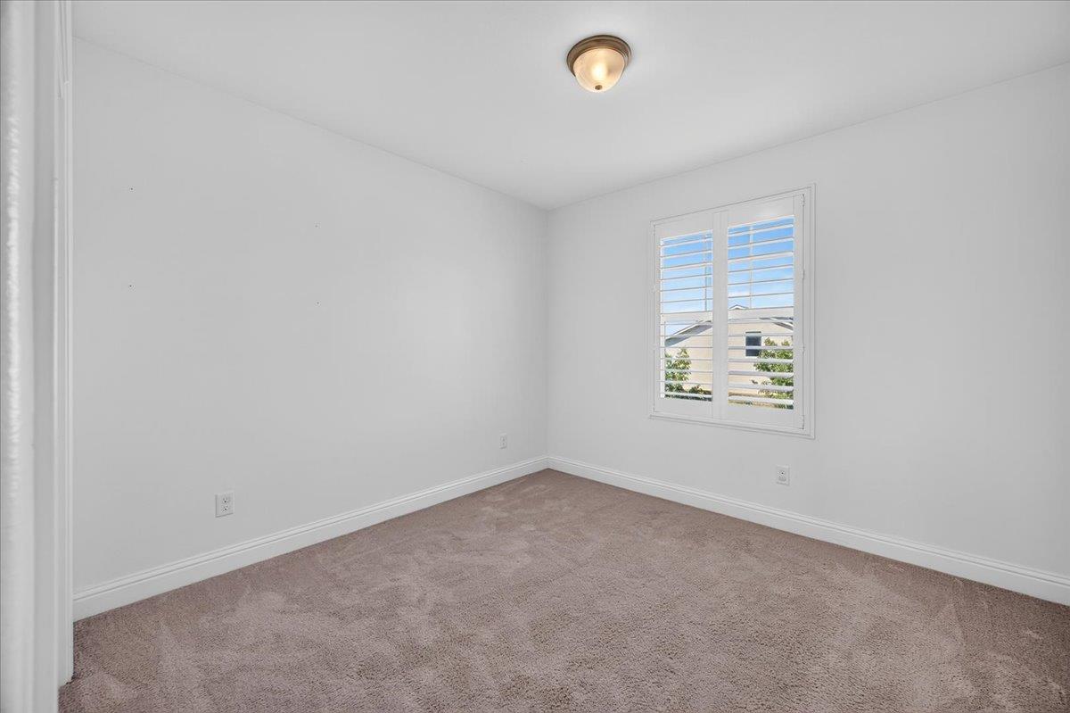 4466 N Ensanada Ave, Fresno, CA 93723