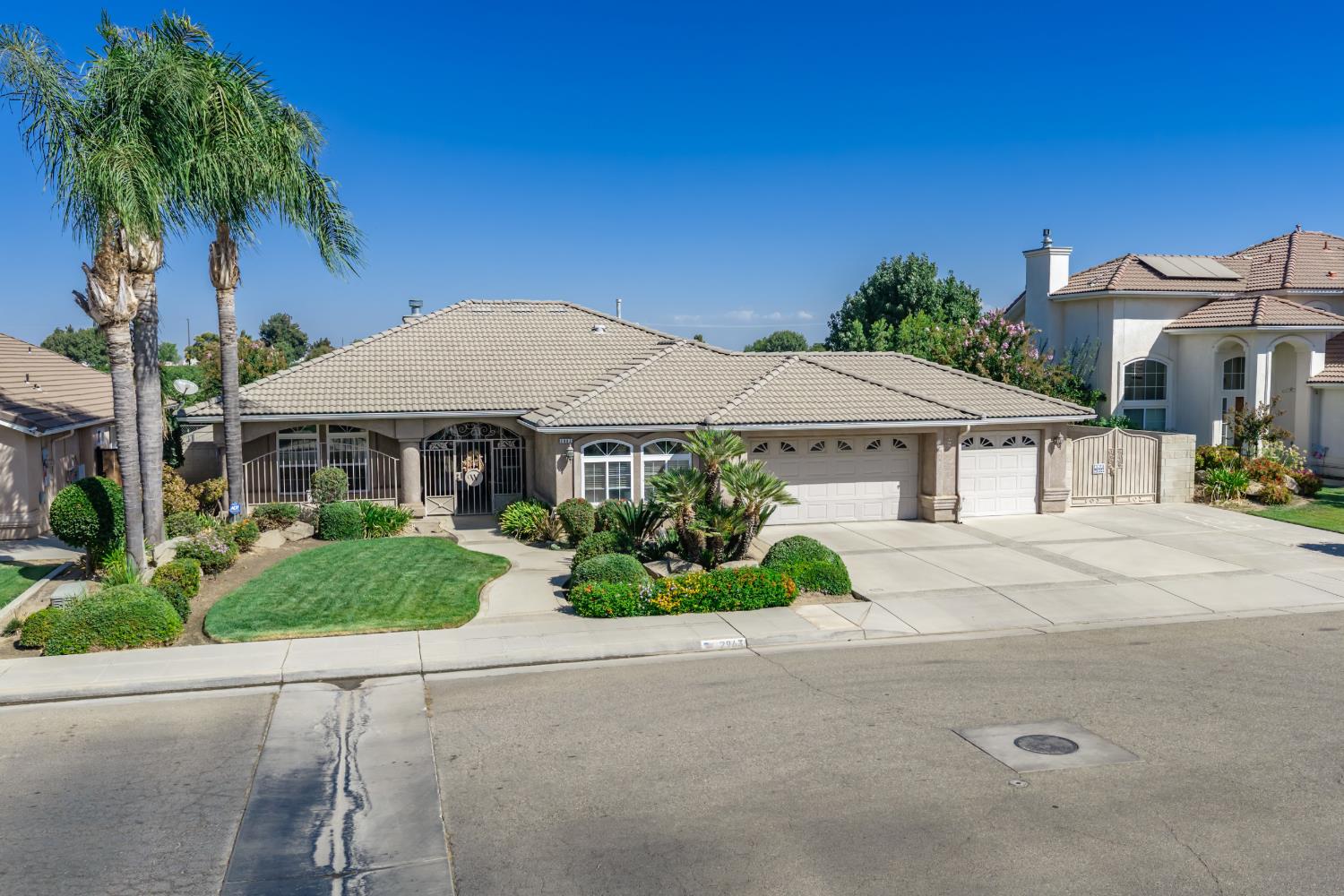2963 Glade Ave, Madera, CA 93637