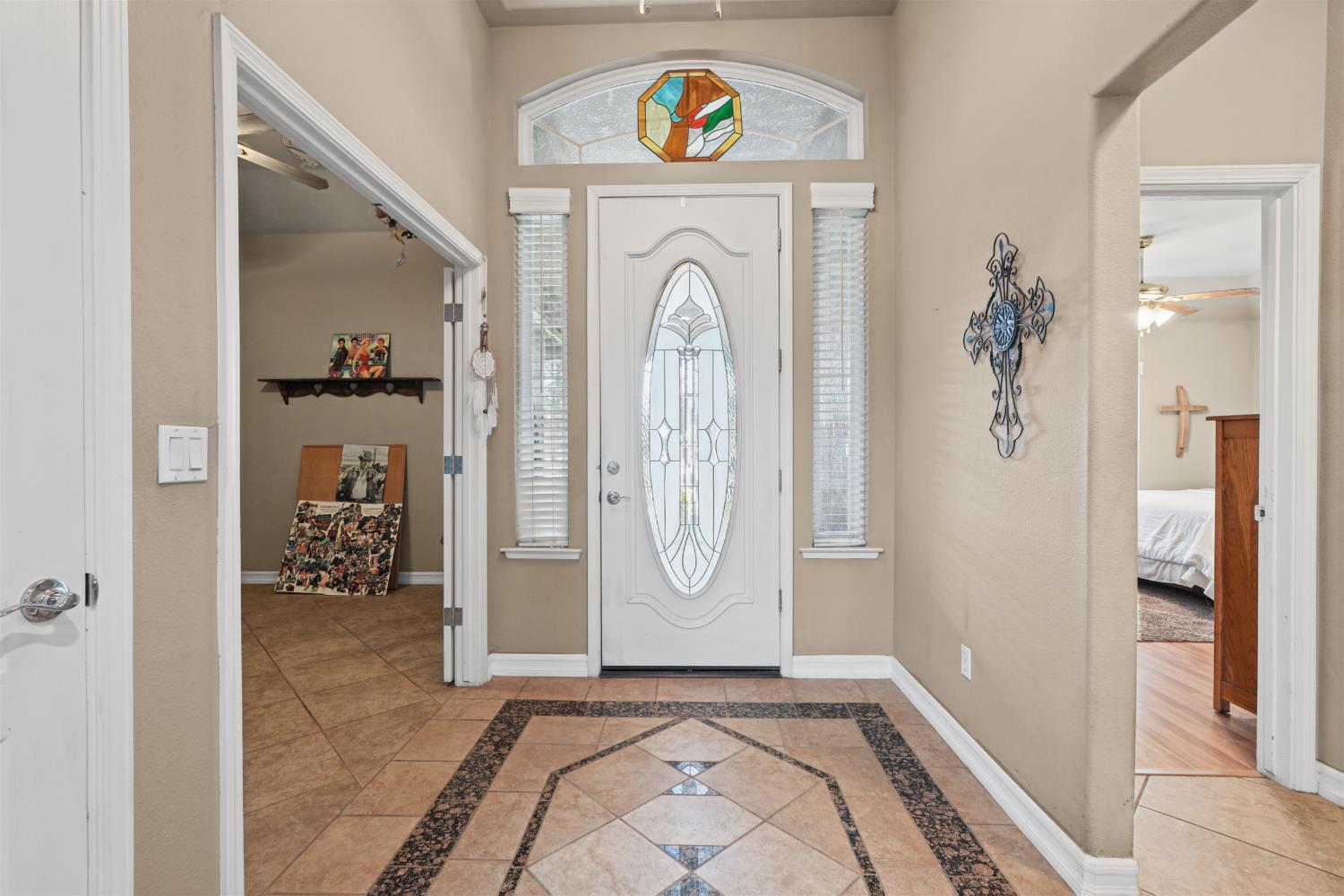 2963 Glade Ave, Madera, CA 93637