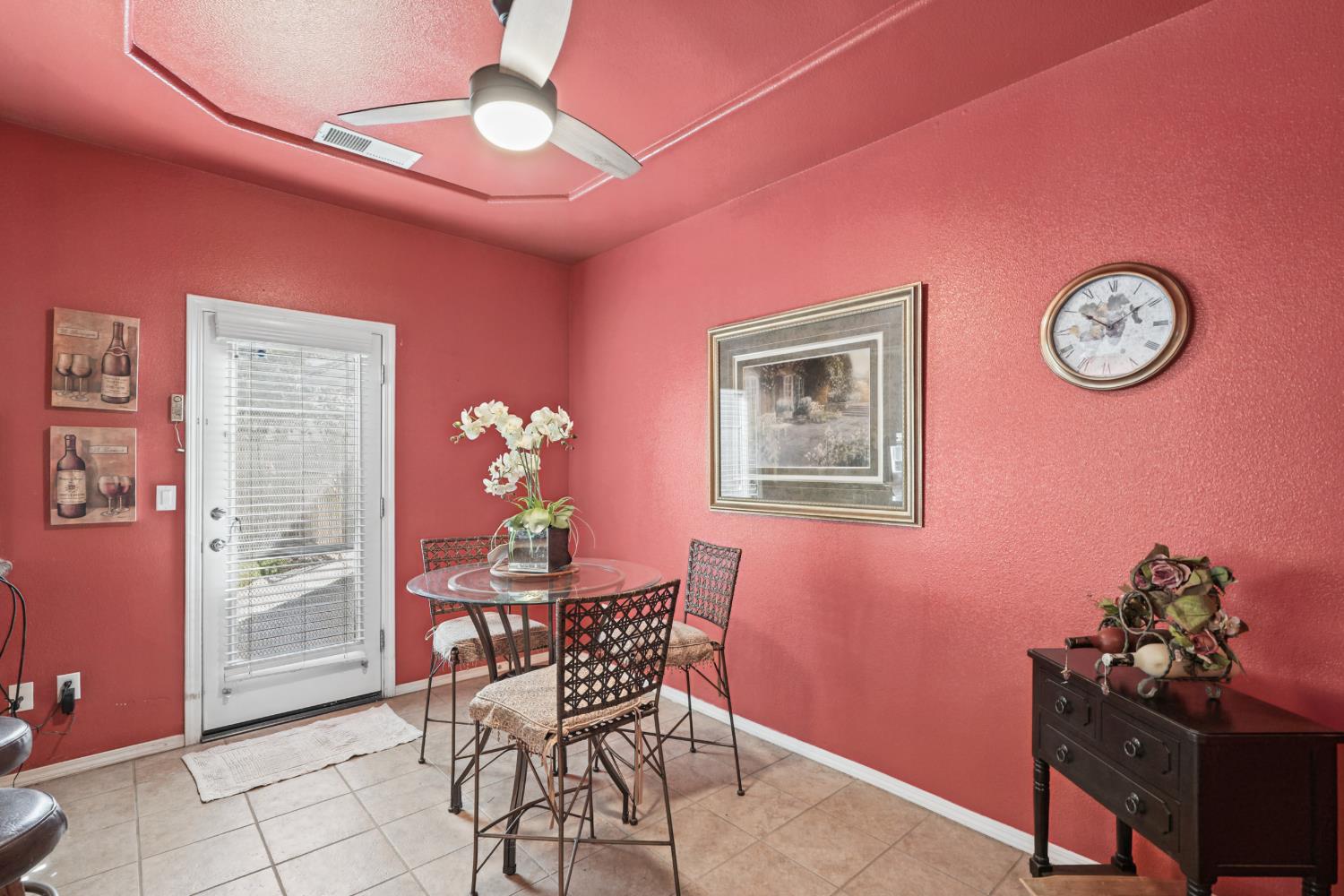 2963 Glade Ave, Madera, CA 93637