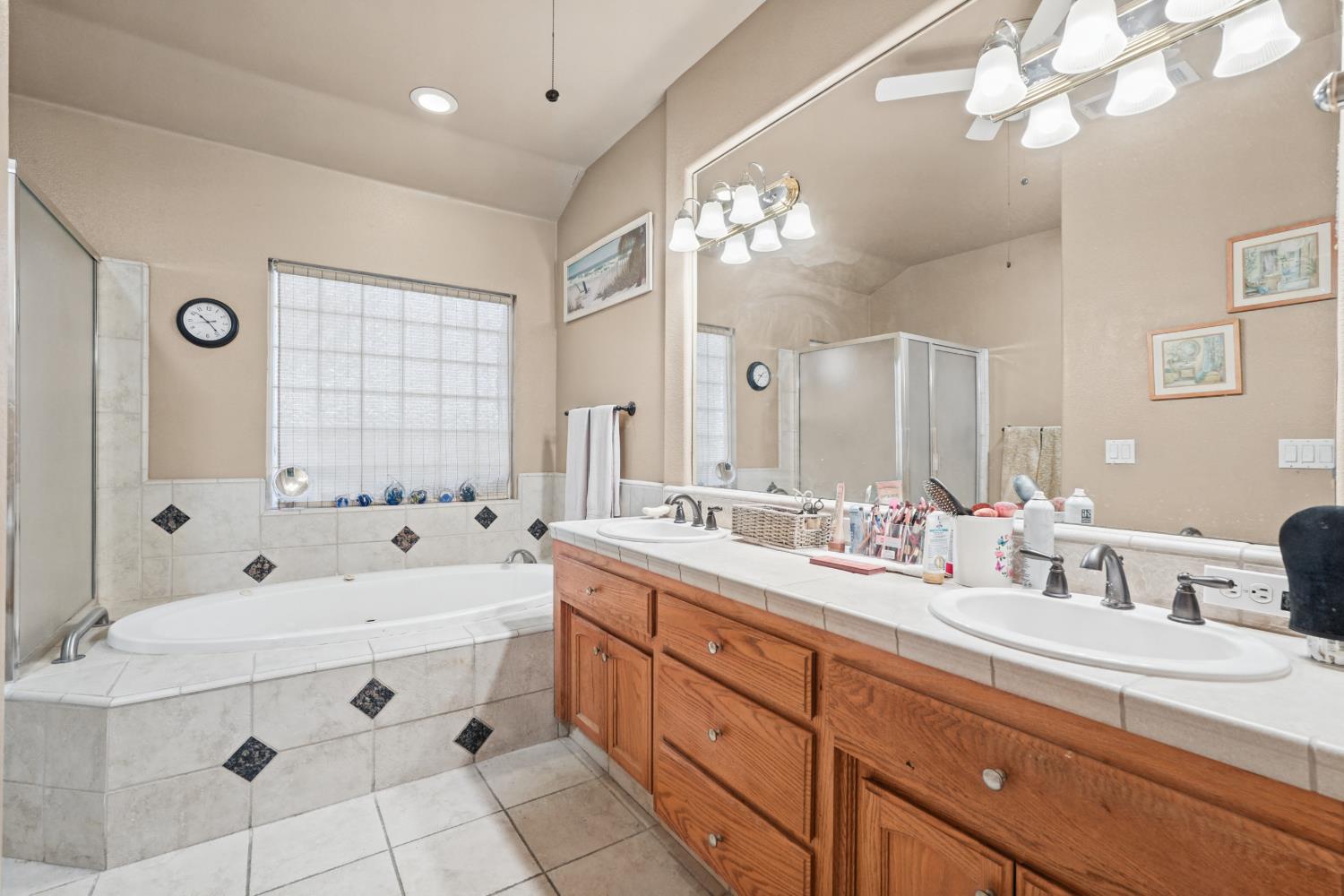 2963 Glade Ave, Madera, CA 93637