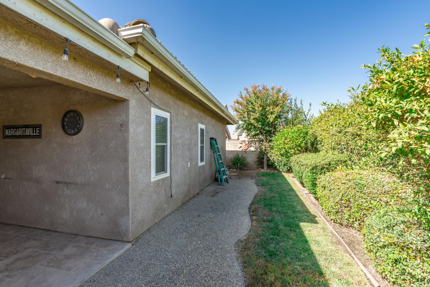 2963 Glade Ave, Madera, CA 93637
