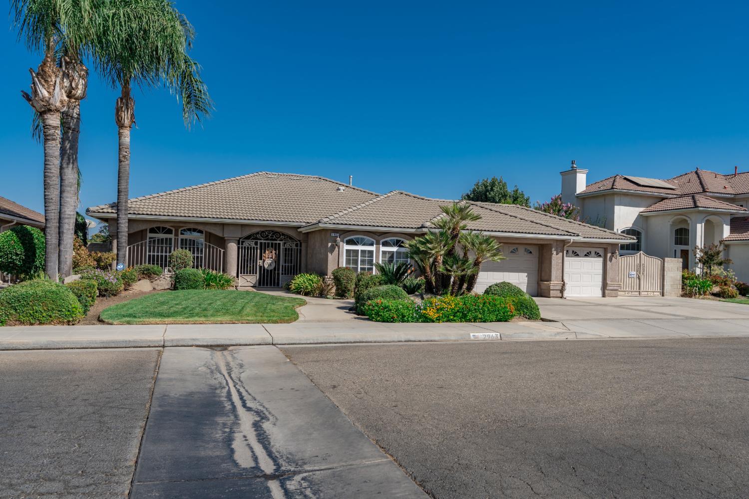2963 Glade Ave, Madera, CA 93637