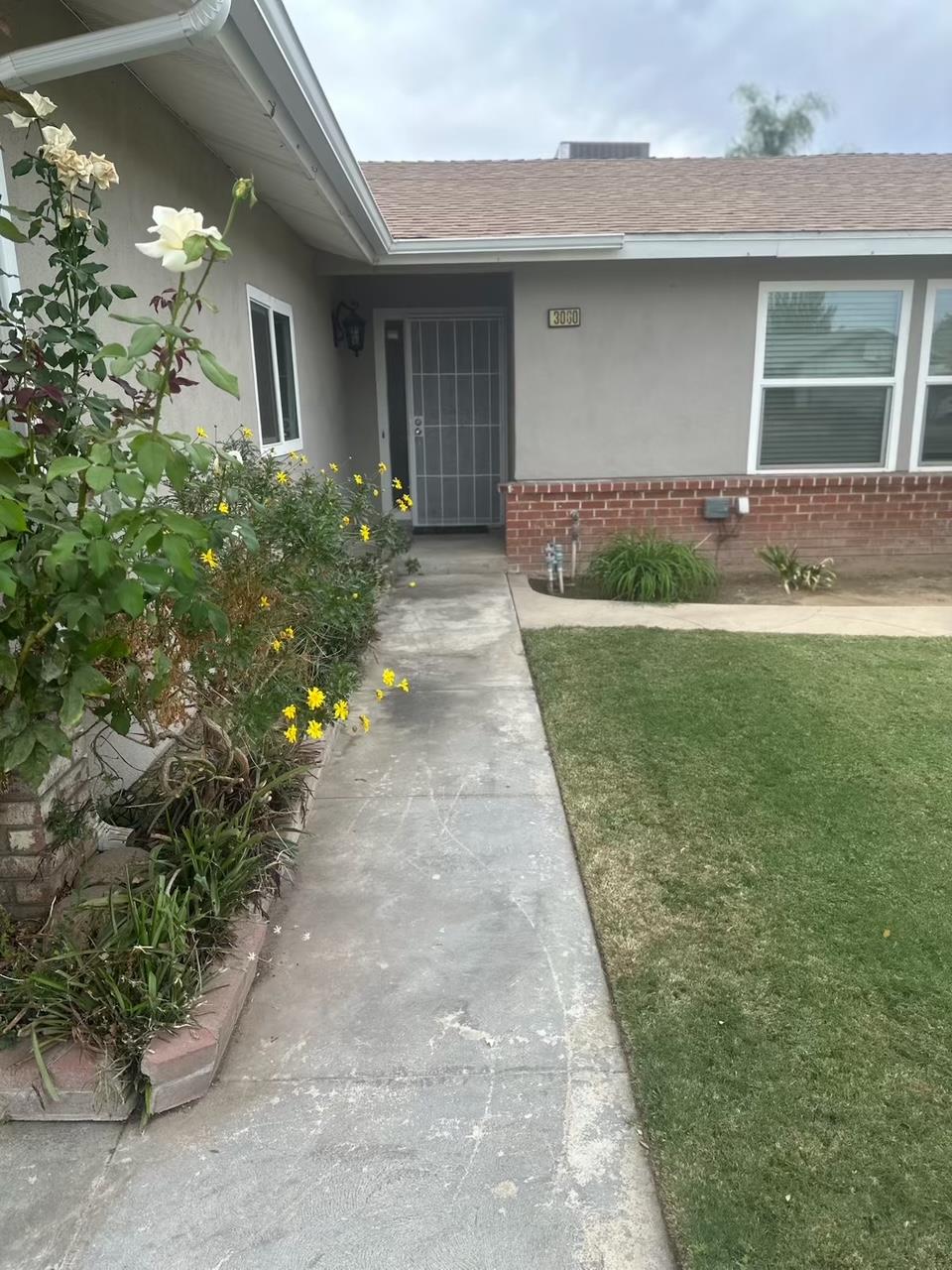 3060 Sylmar Ave, Clovis, CA 93612