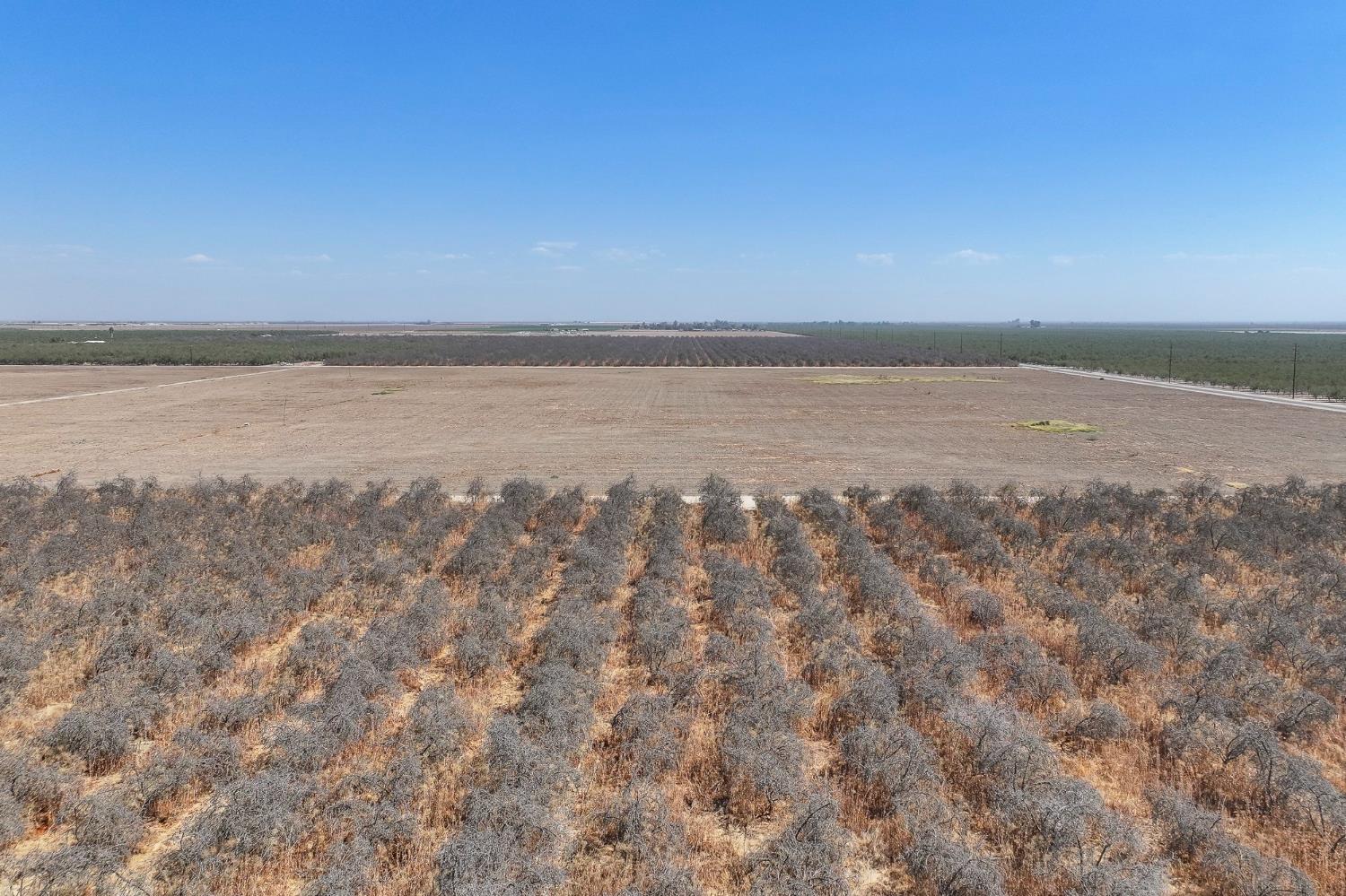 1531 E Sierra Ave, Pixley, CA 93256