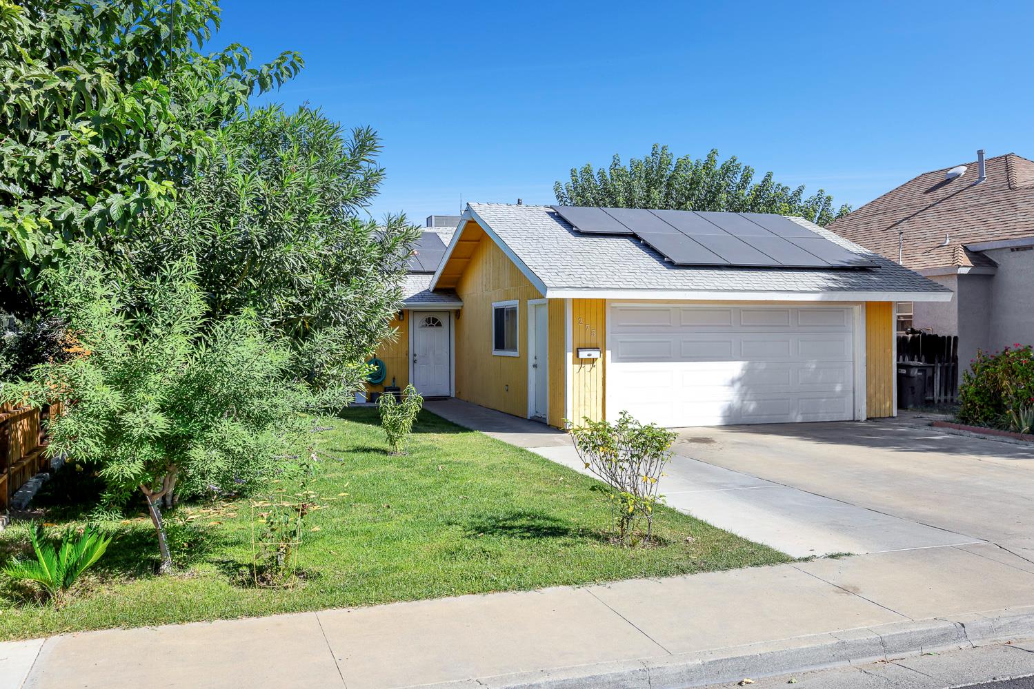 275 E Pleasant St, Coalinga, CA 93210