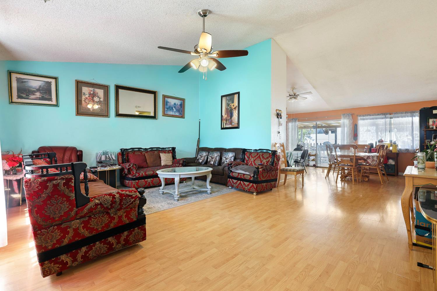 275 E Pleasant St, Coalinga, CA 93210