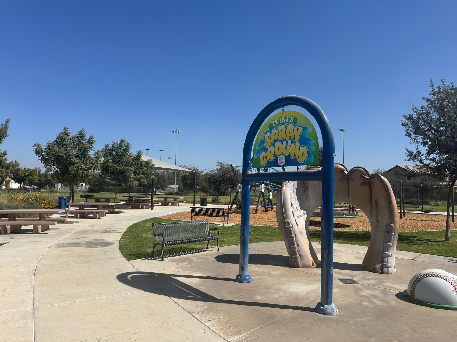 14167 Middleton Ave, Kerman, CA 93630