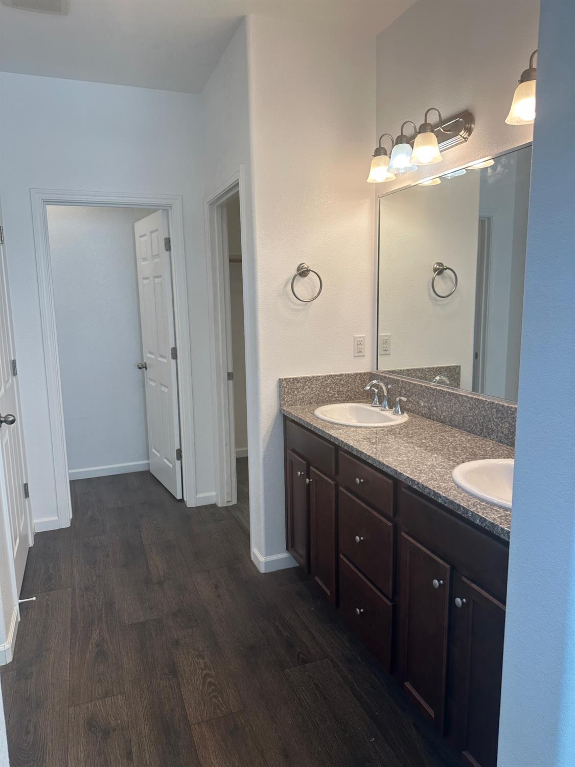 14167 Middleton Ave, Kerman, CA 93630