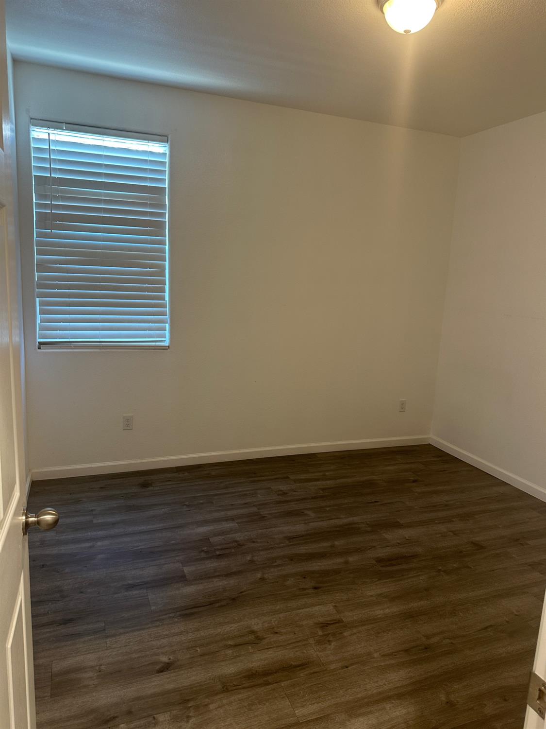 14167 Middleton Ave, Kerman, CA 93630