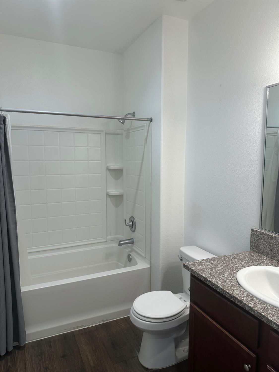 14167 Middleton Ave, Kerman, CA 93630