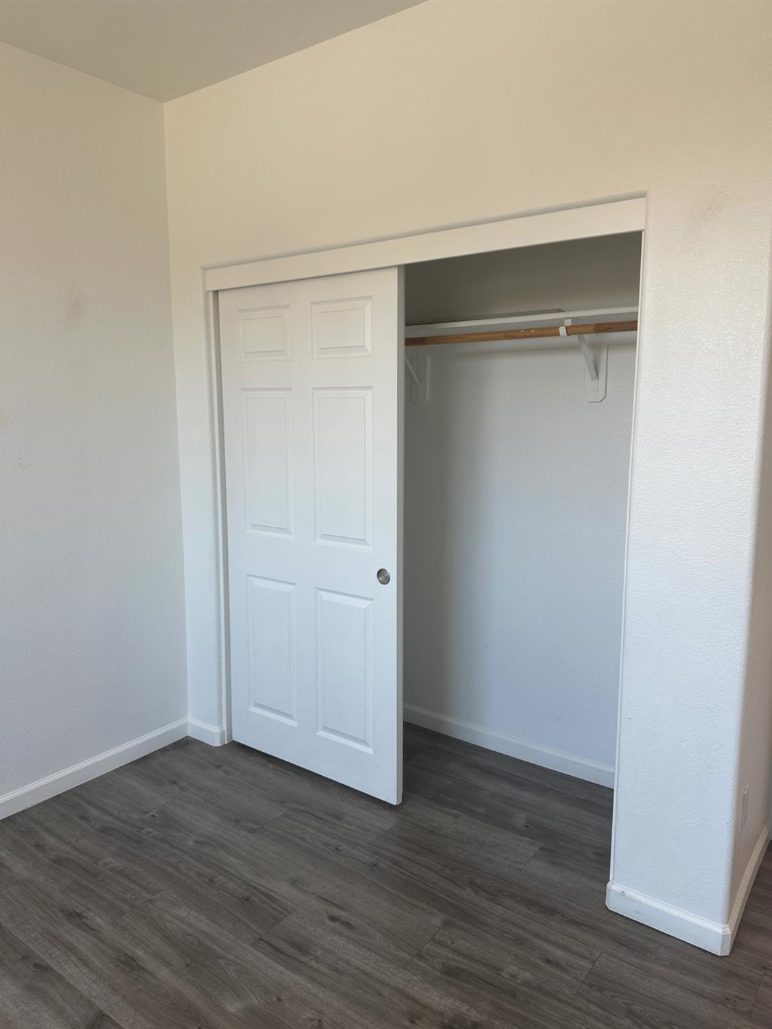 14167 Middleton Ave, Kerman, CA 93630