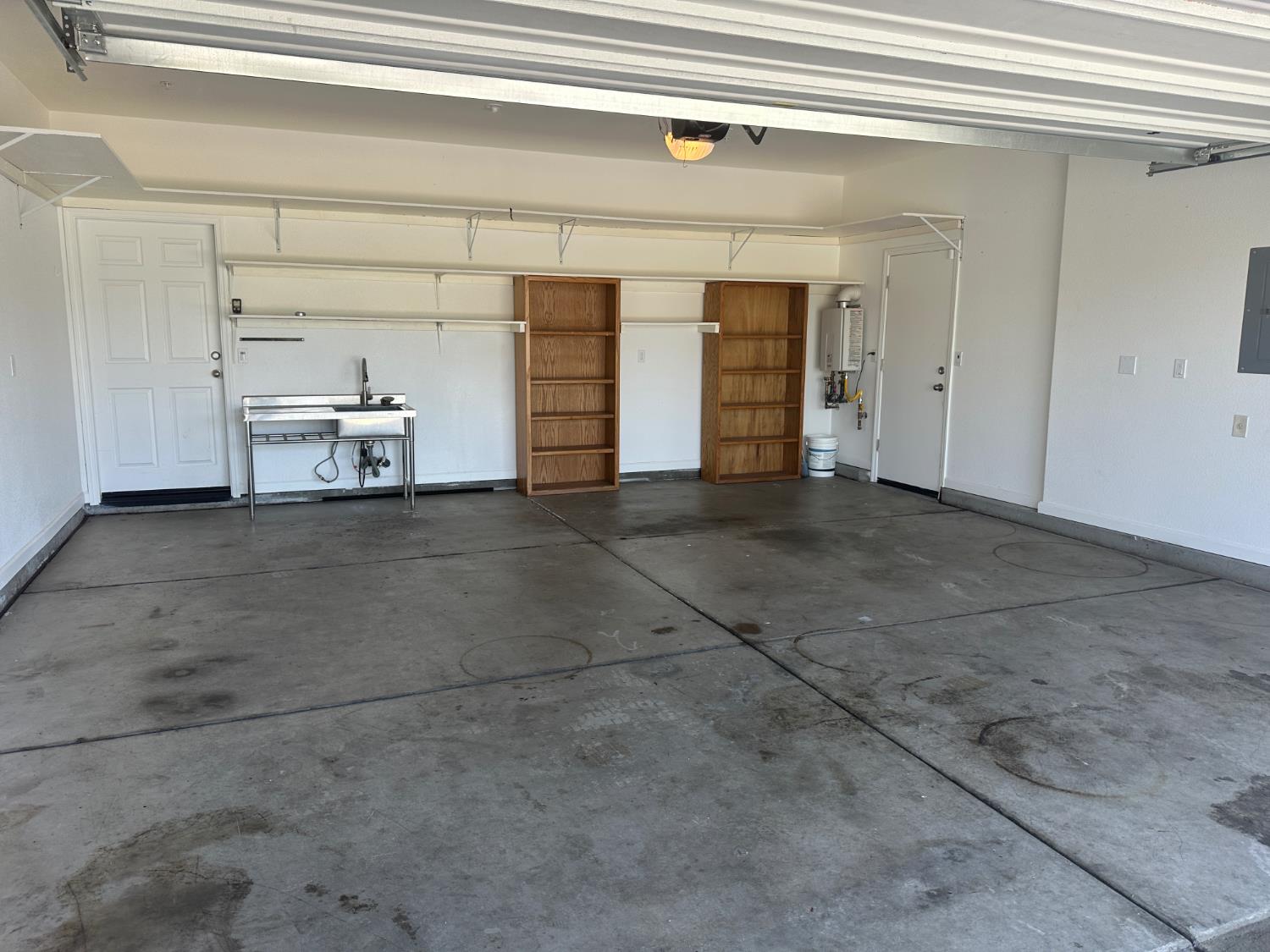 14167 Middleton Ave, Kerman, CA 93630