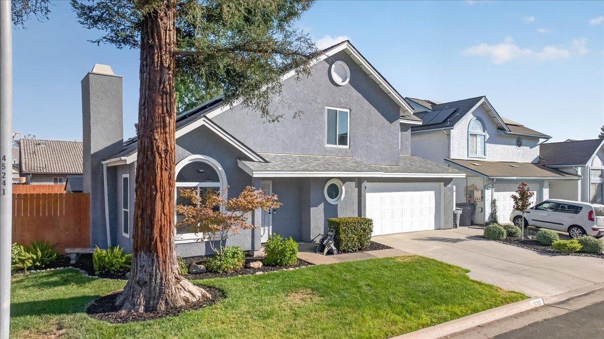 2616 E Chennault Ave, Fresno, CA 93720