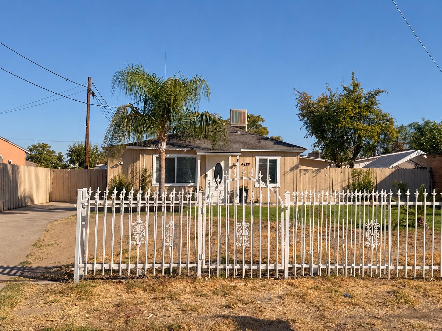 4453 E Home Ave, Fresno, CA 93703