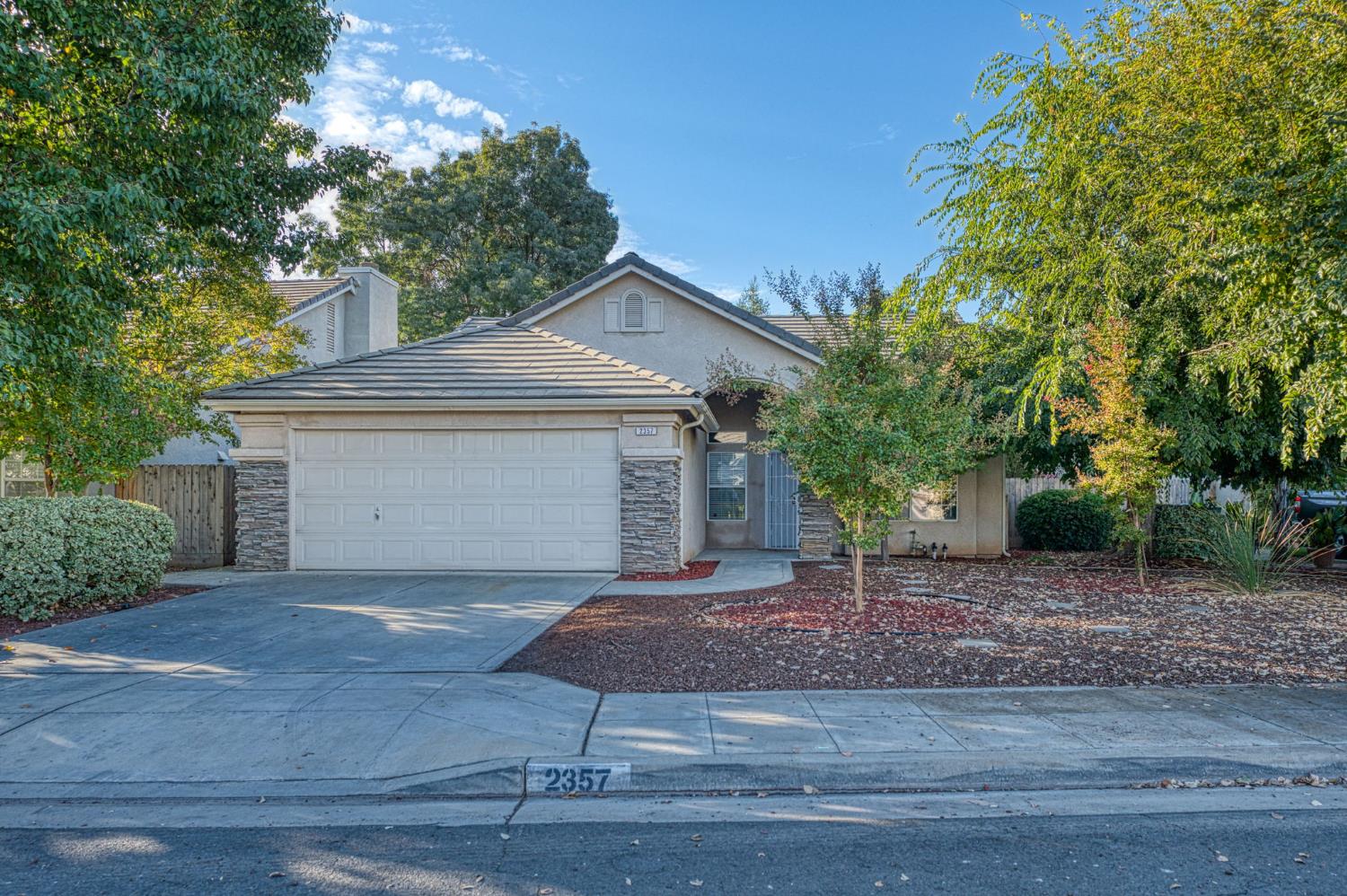 2357 E Emilie Ave, Fresno, CA 93730
