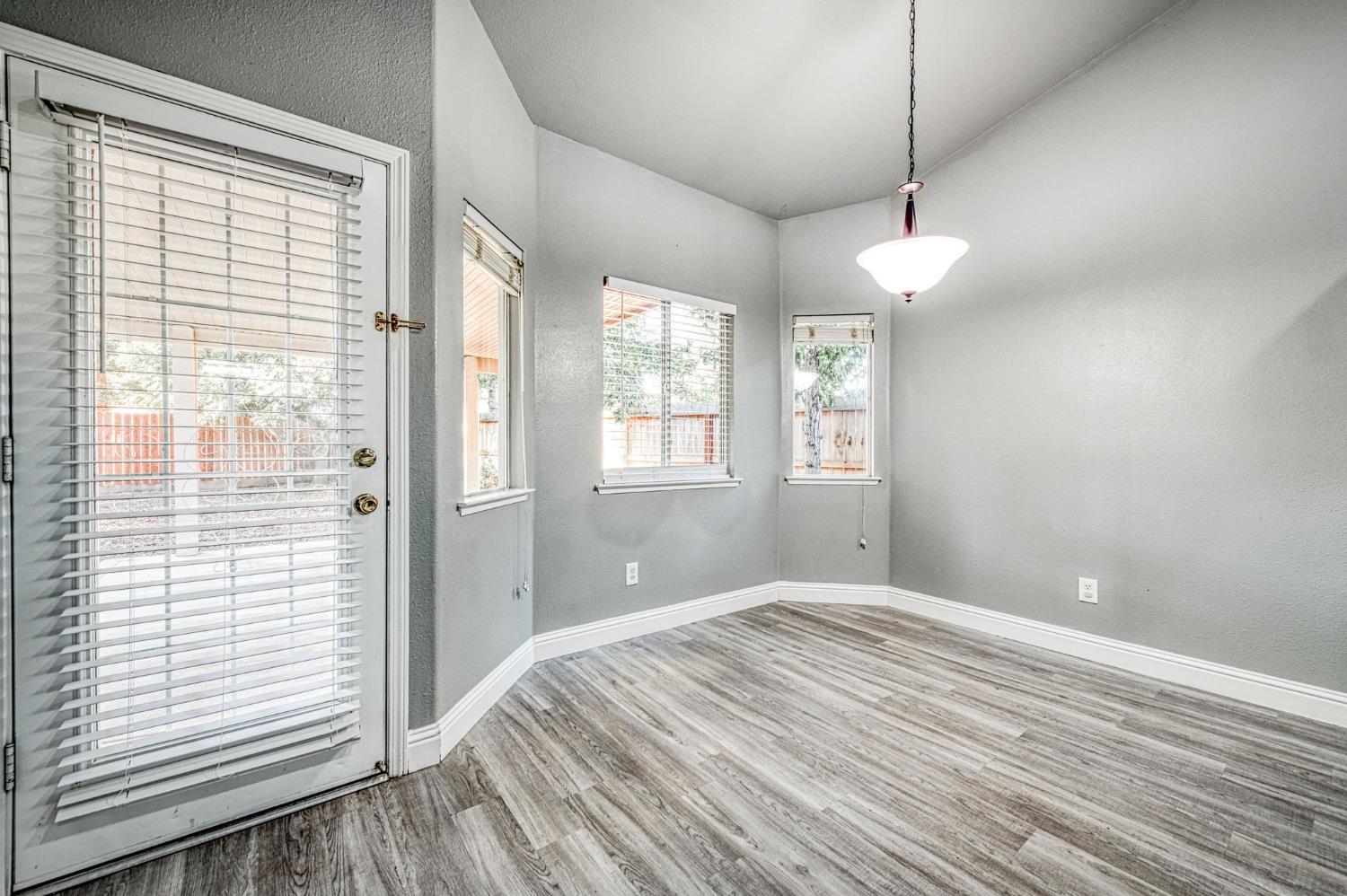 2357 E Emilie Ave, Fresno, CA 93730