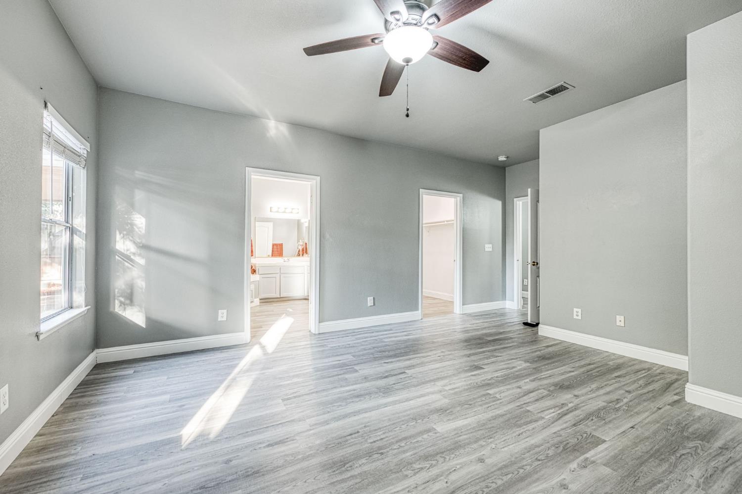 2357 E Emilie Ave, Fresno, CA 93730