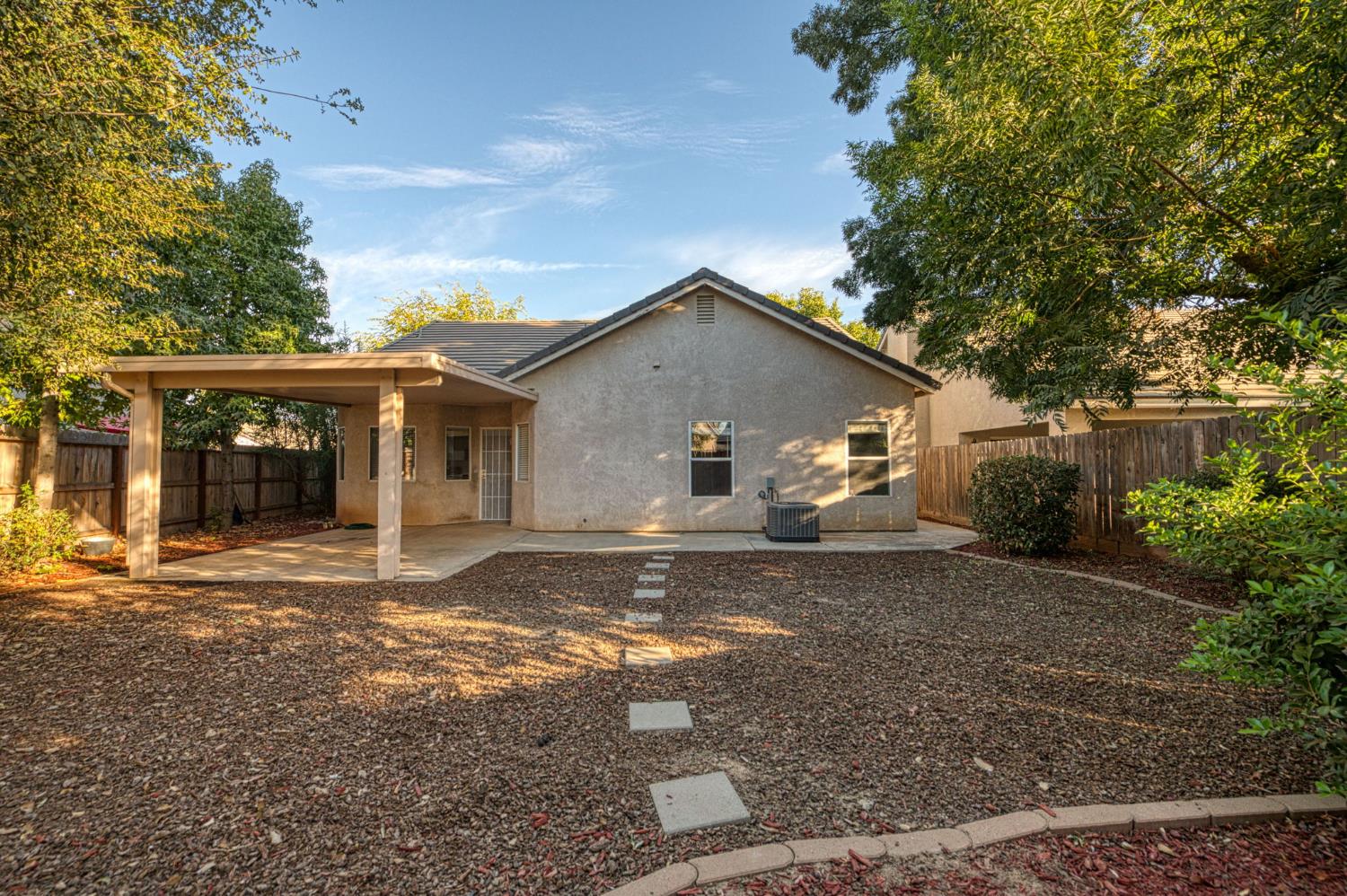 2357 E Emilie Ave, Fresno, CA 93730