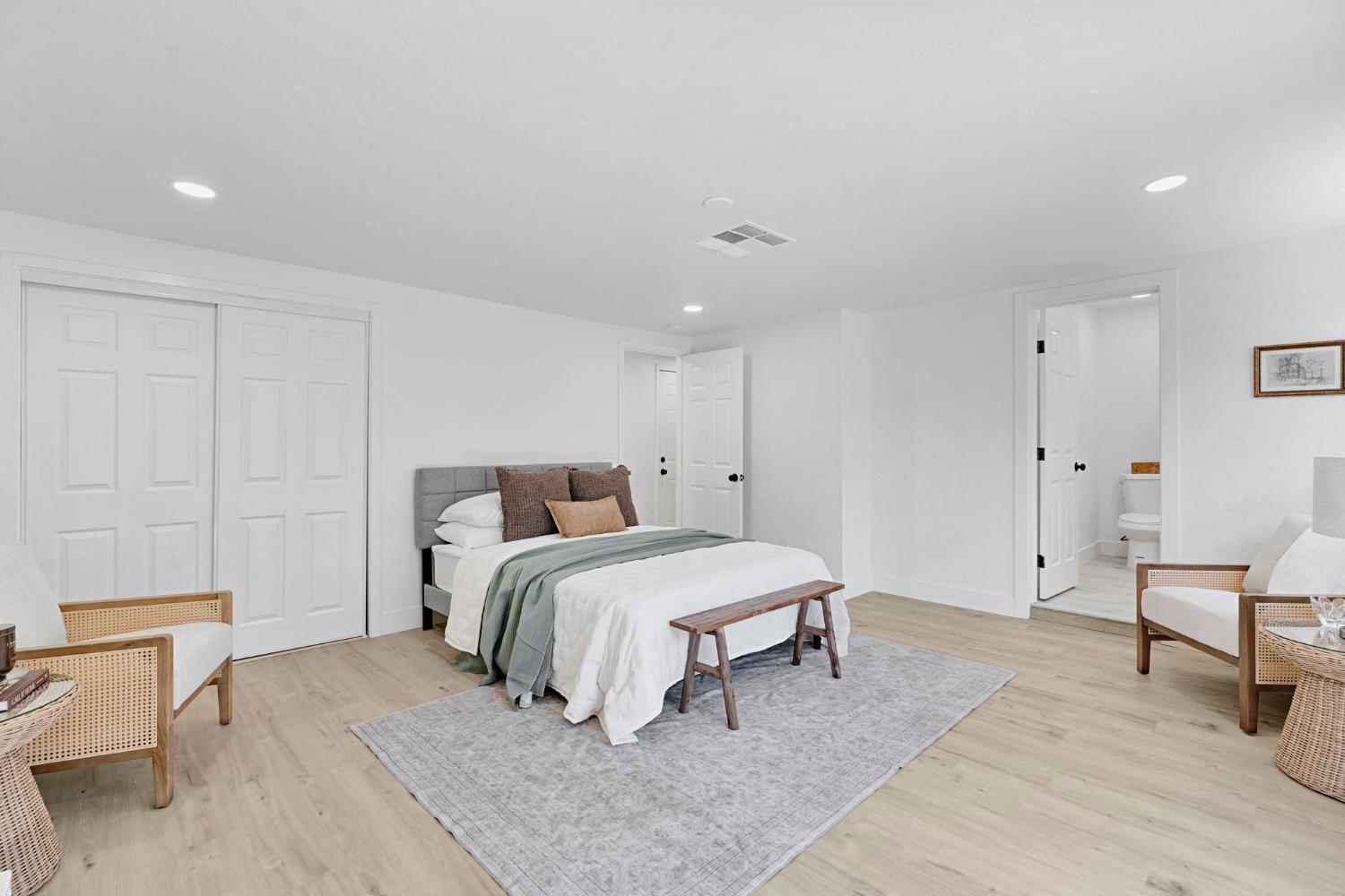 330 W Beechwood Ave, Pinedale, CA 93650