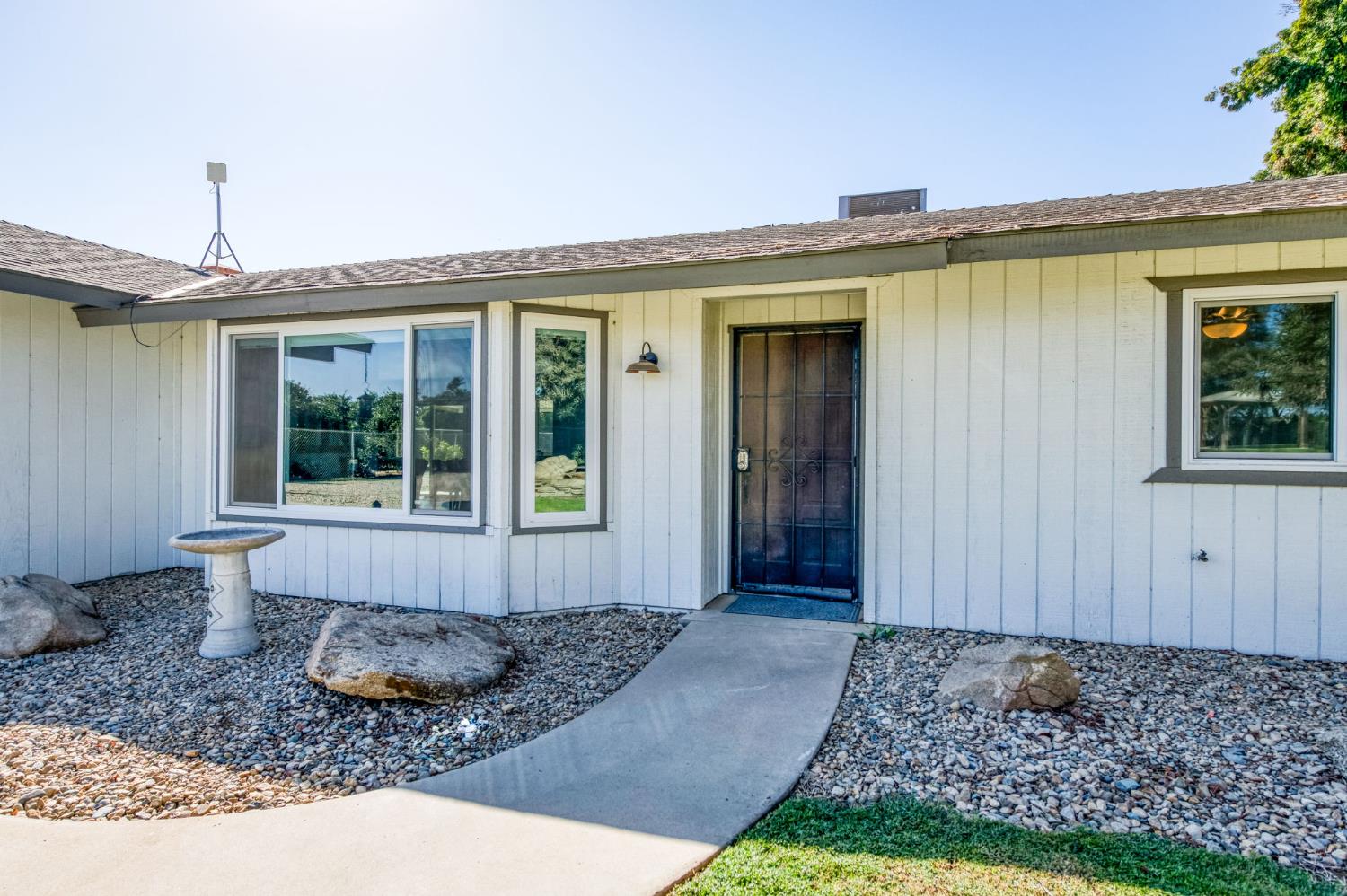 14705 E Belmont Ave, Sanger, CA 93657