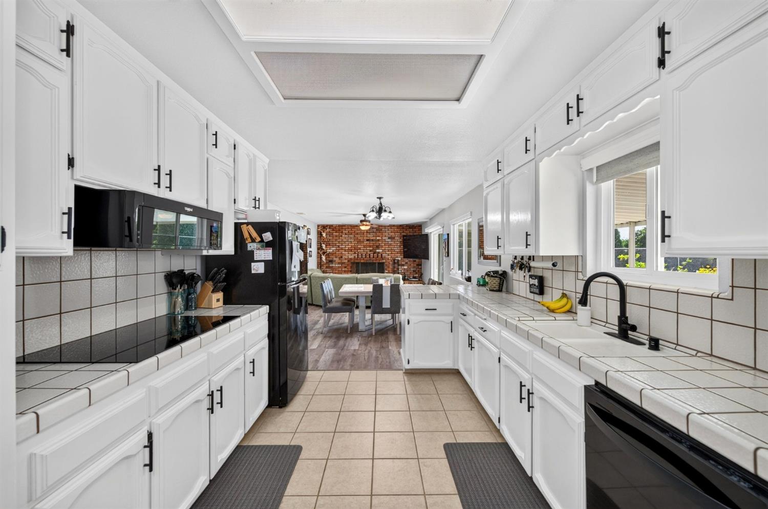 14705 E Belmont Ave, Sanger, CA 93657
