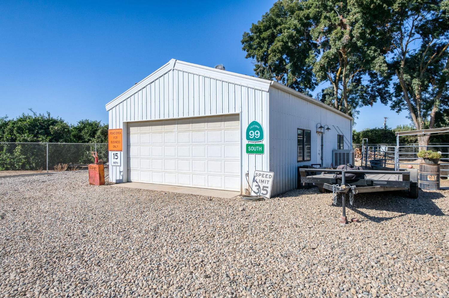 14705 E Belmont Ave, Sanger, CA 93657