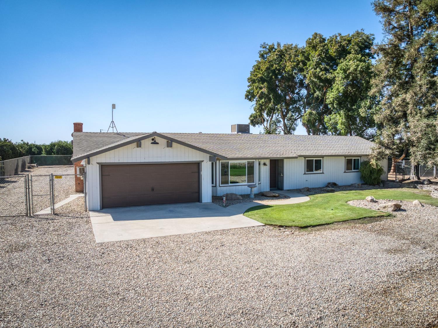 14705 E Belmont Ave, Sanger, CA 93657