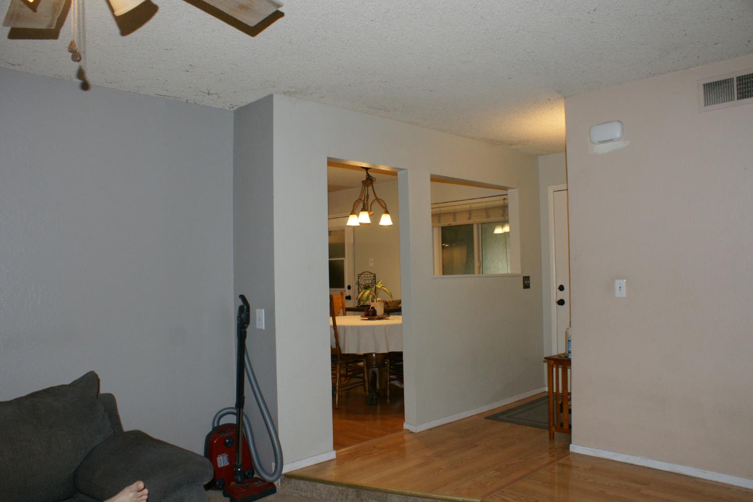 1373 Fairmont Ave, Clovis, CA 93612