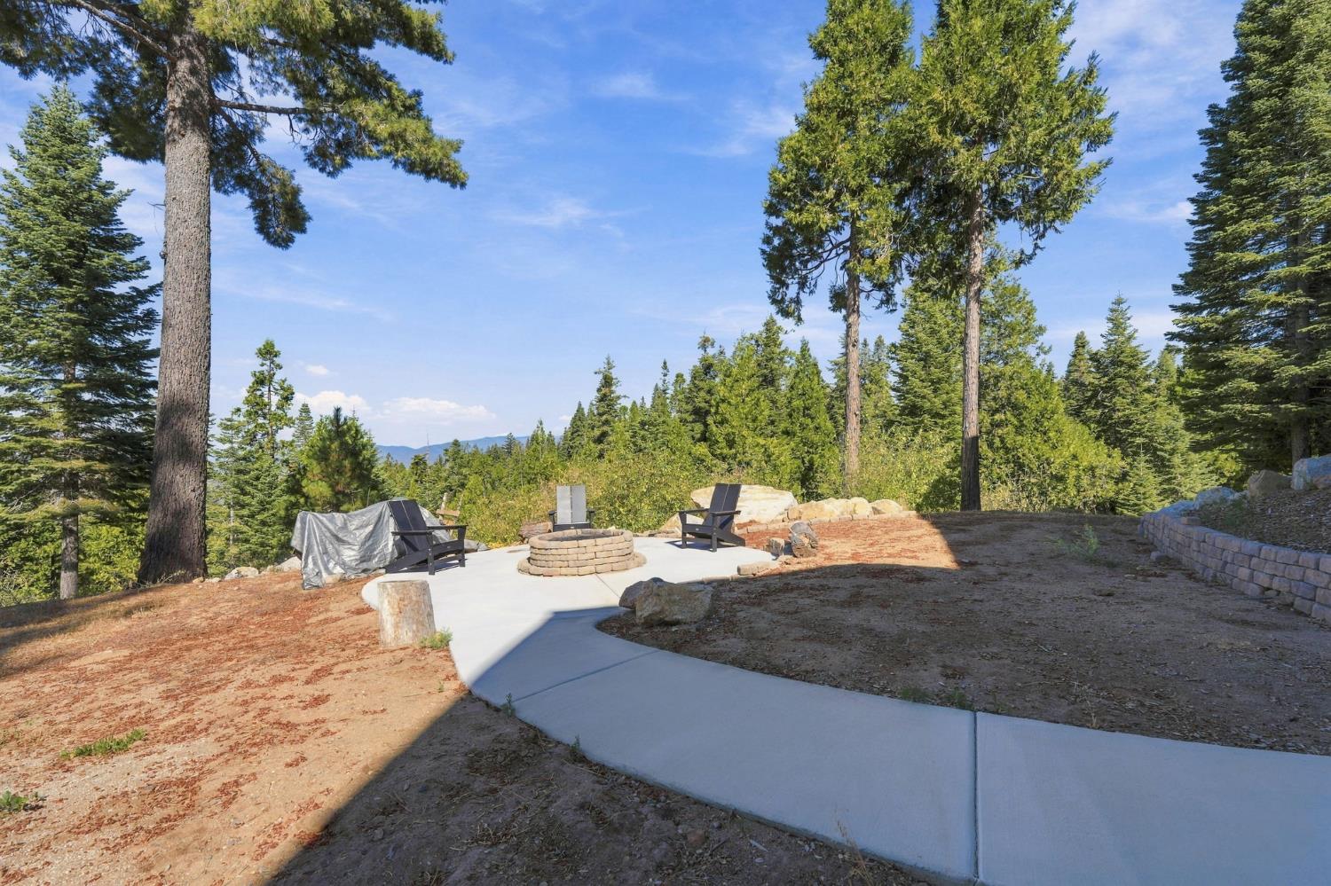 39852 Mountain Heather Ln, Shaver Lake, CA 93664