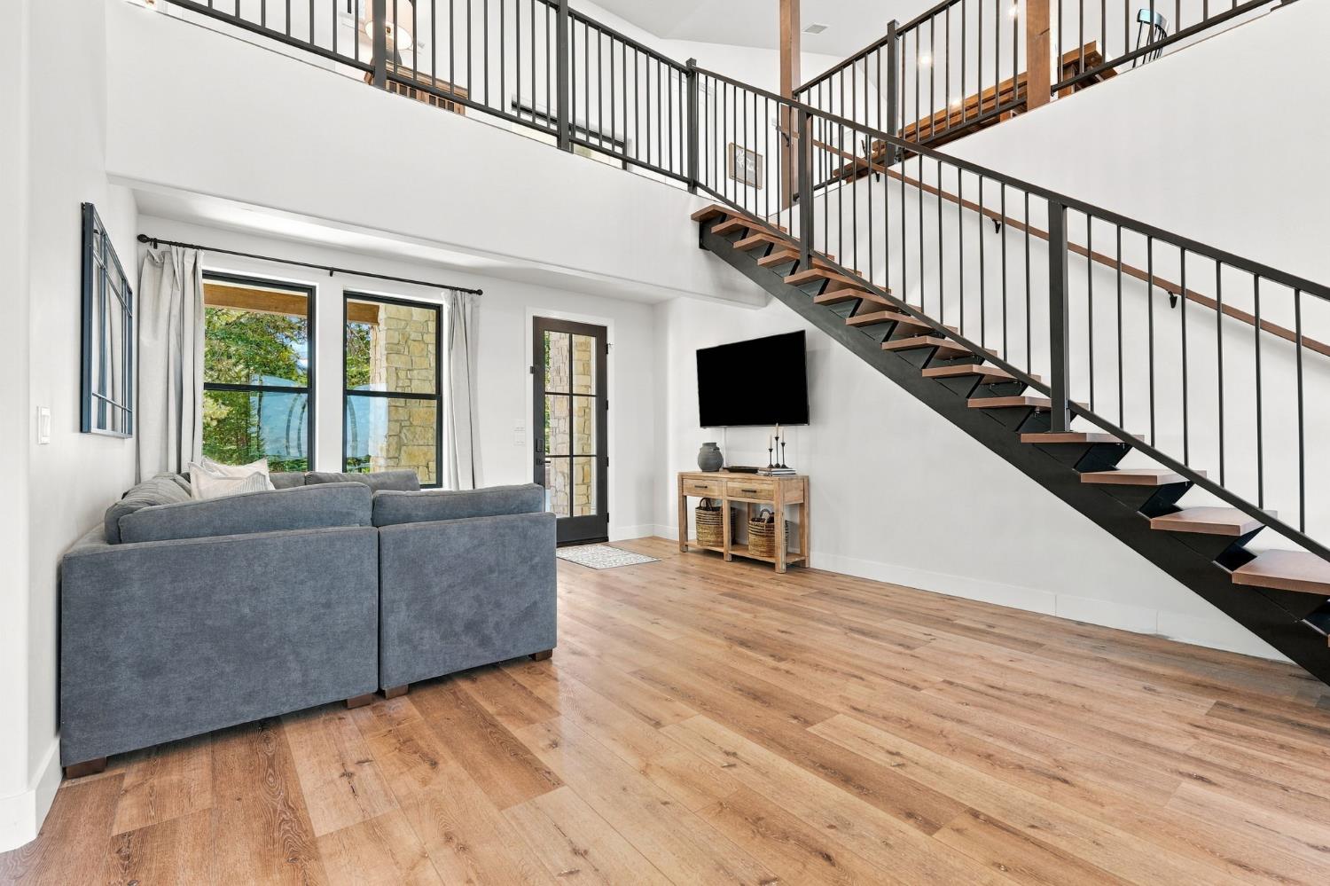 39852 Mountain Heather Ln, Shaver Lake, CA 93664